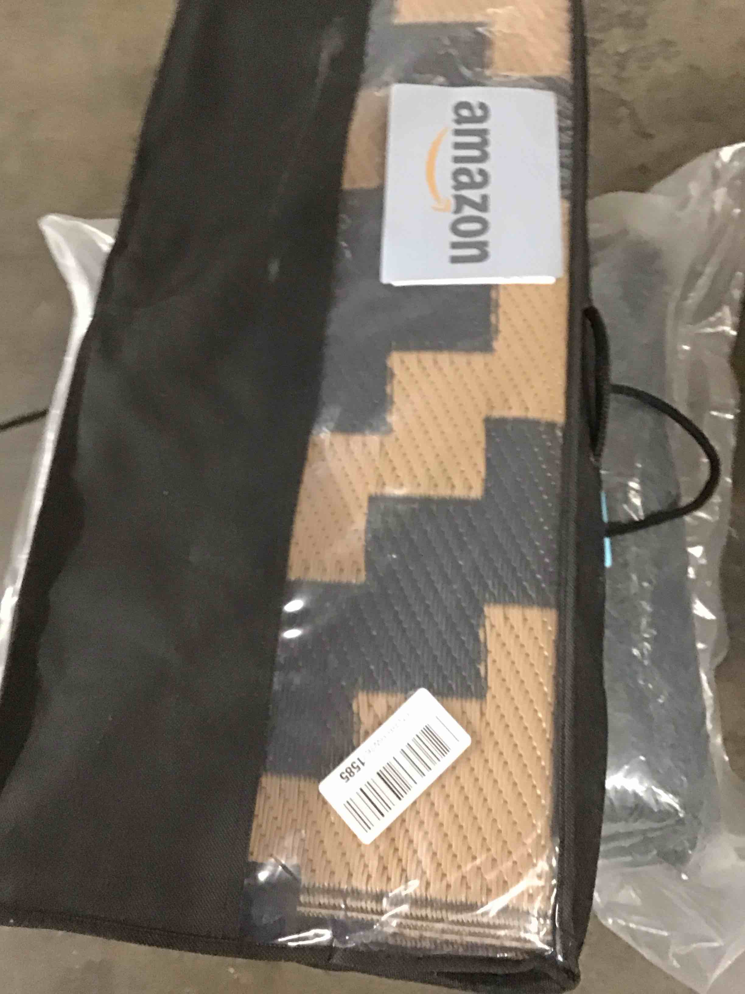 https://s3.amazonaws.com/lotting-images-prod/bidfta/BLU6554607_1720796950352.jpeg