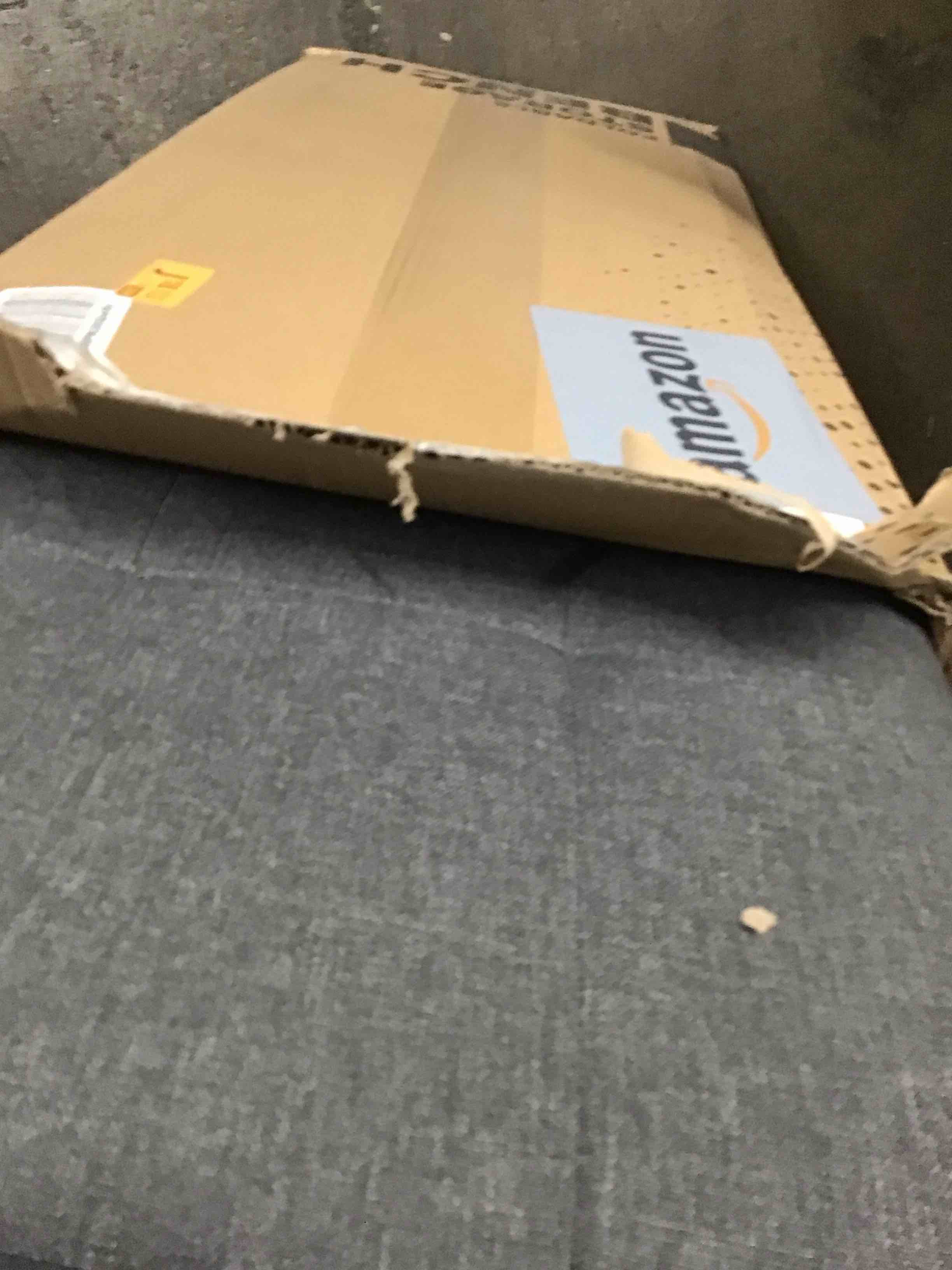 https://s3.amazonaws.com/lotting-images-prod/bidfta/BLU6555044_1722267501586.jpeg