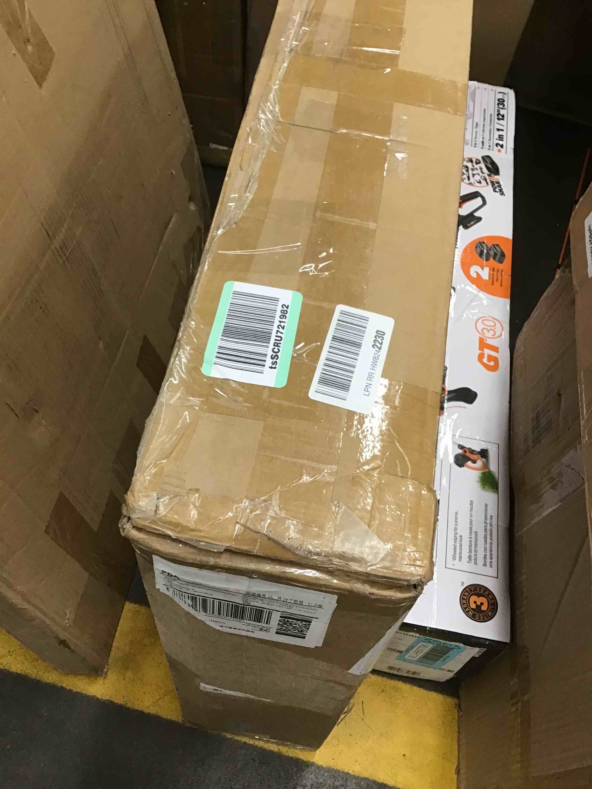 https://s3.amazonaws.com/lotting-images-prod/bidfta/BLU6557792_1719407079198.jpeg