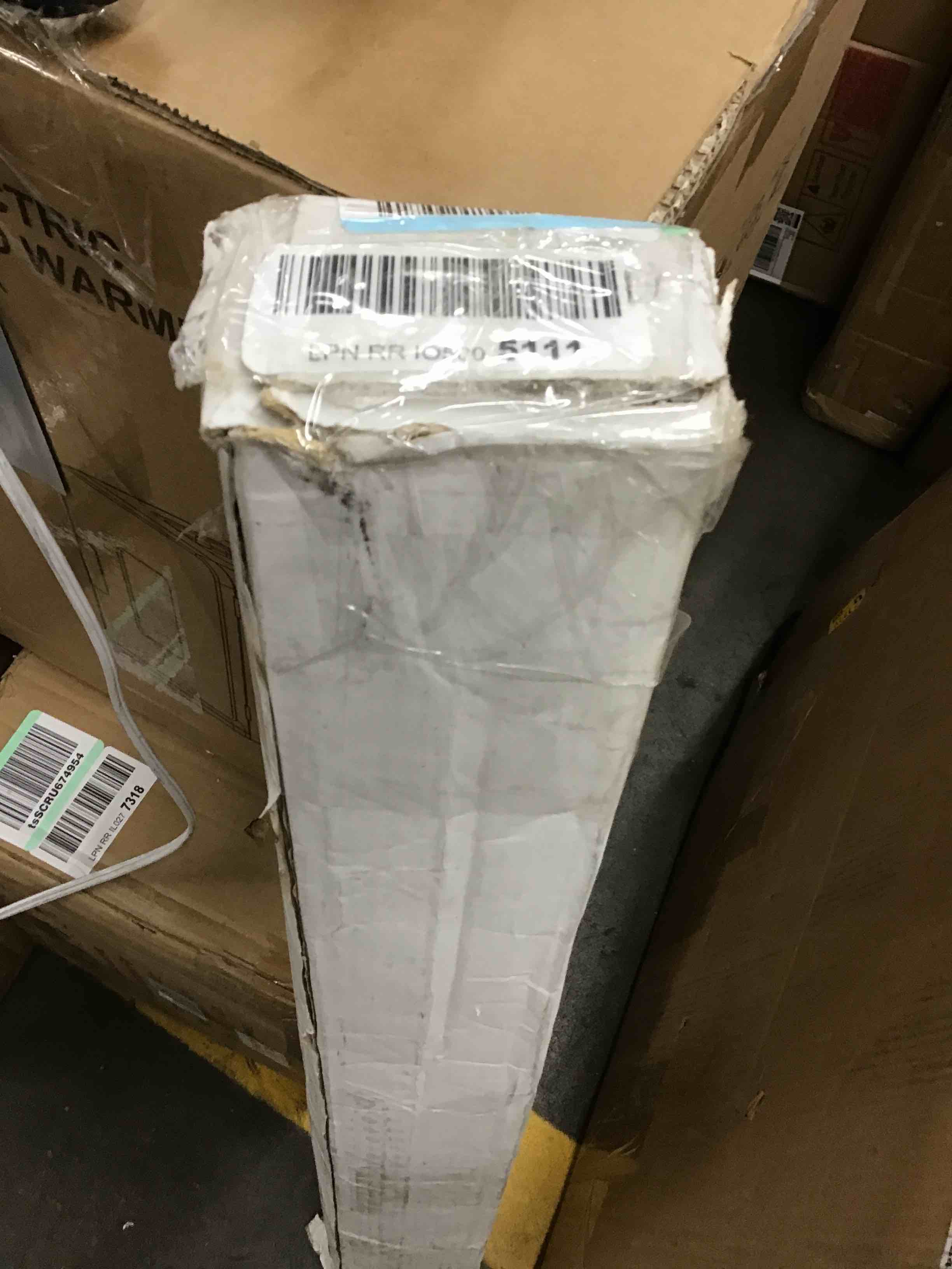 https://s3.amazonaws.com/lotting-images-prod/bidfta/BLU6557794_1719407242541.jpeg