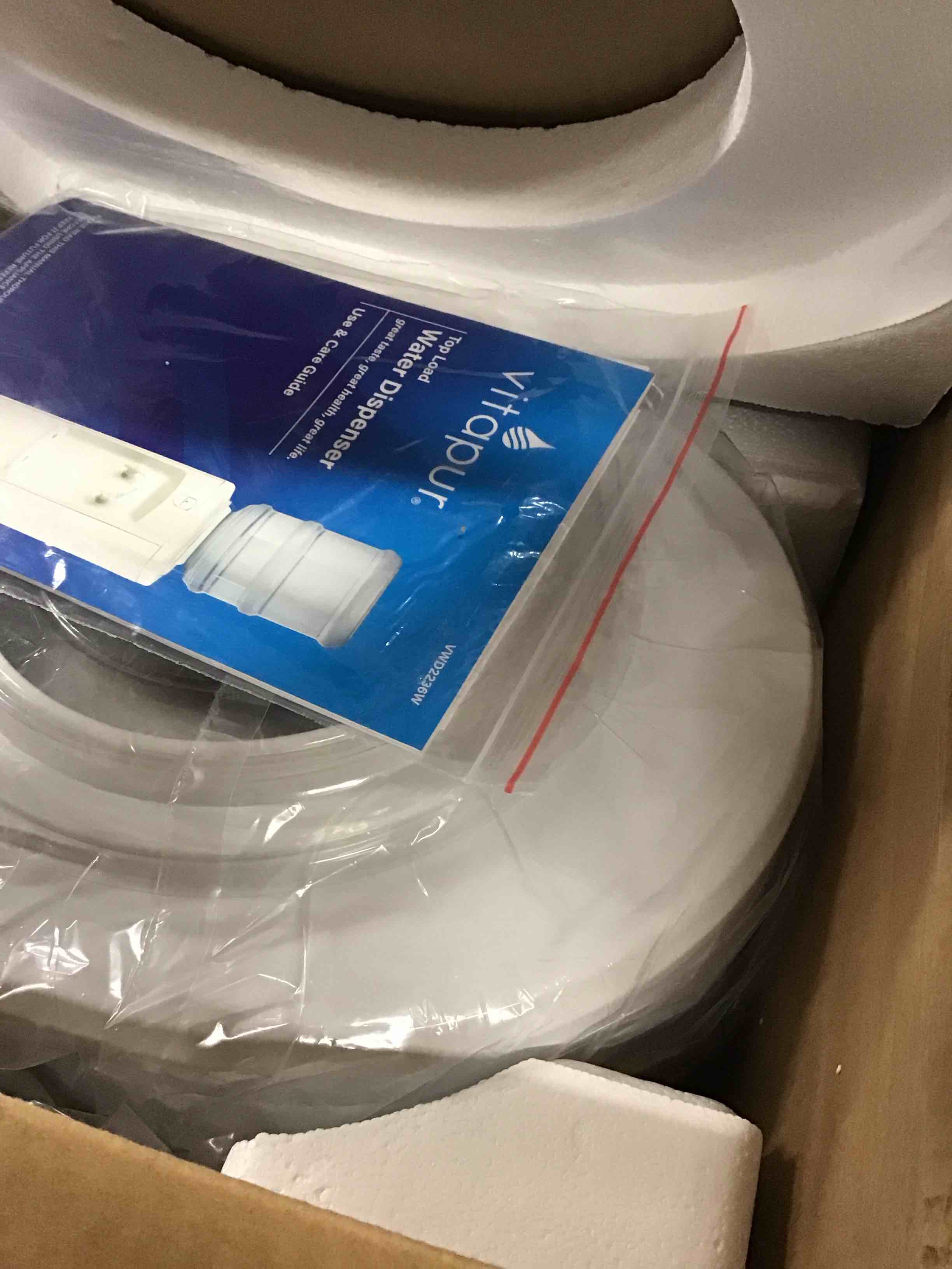 https://s3.amazonaws.com/lotting-images-prod/bidfta/BLU6558334_1720725545680.jpeg