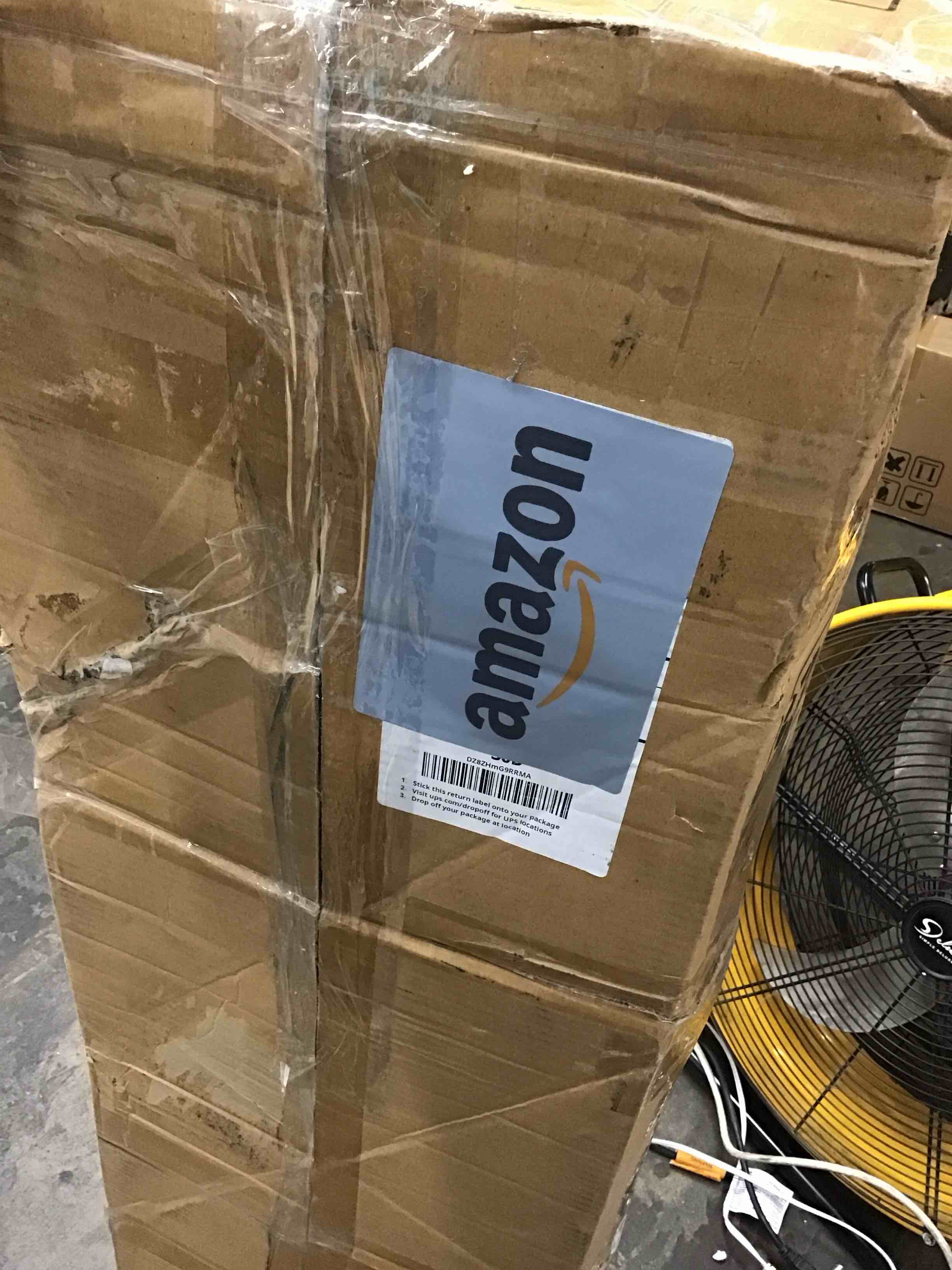 https://s3.amazonaws.com/lotting-images-prod/bidfta/BLU6558384_1720791486756.jpeg
