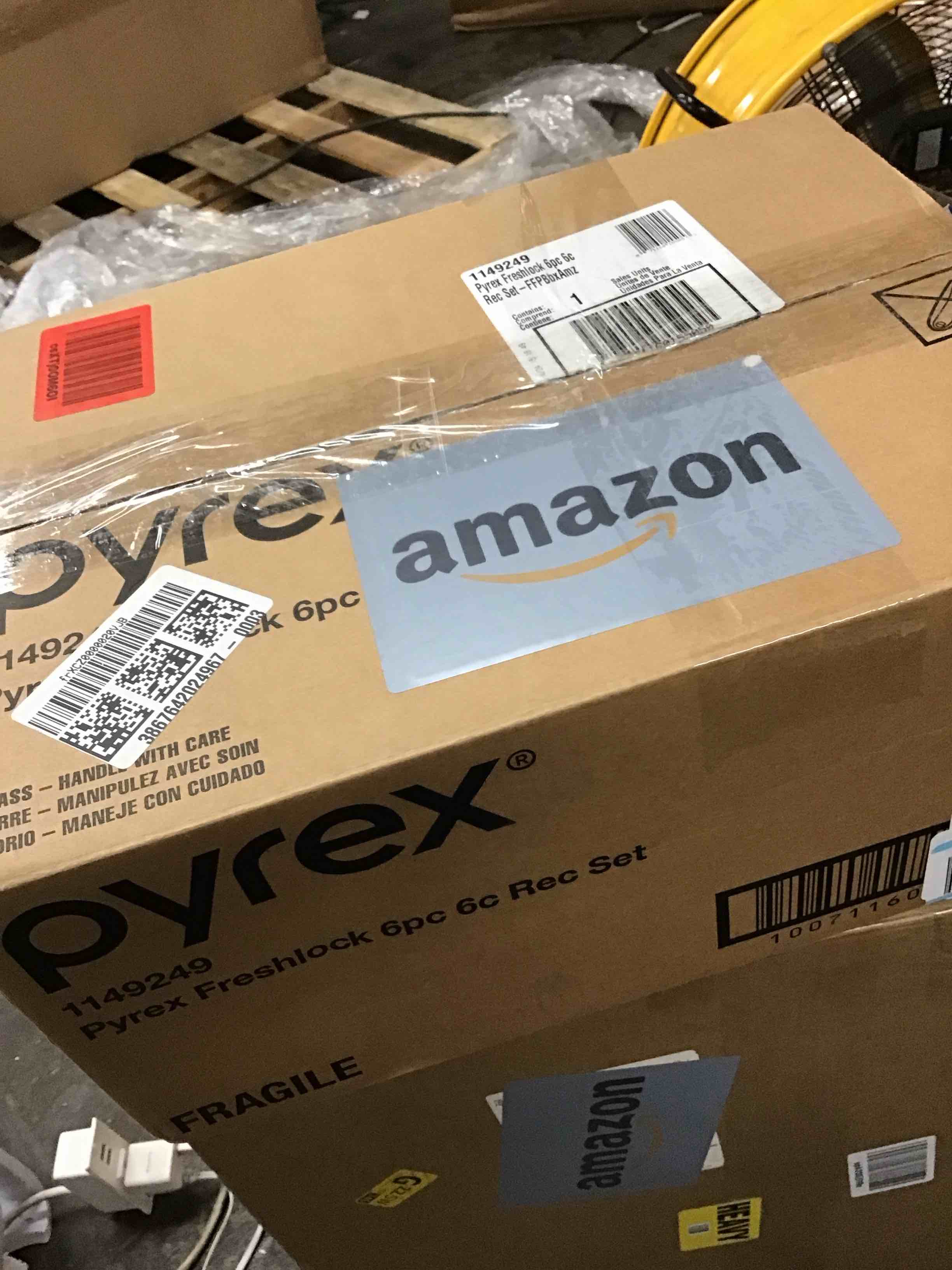 https://s3.amazonaws.com/lotting-images-prod/bidfta/BLU6558436_1720811338604.jpeg