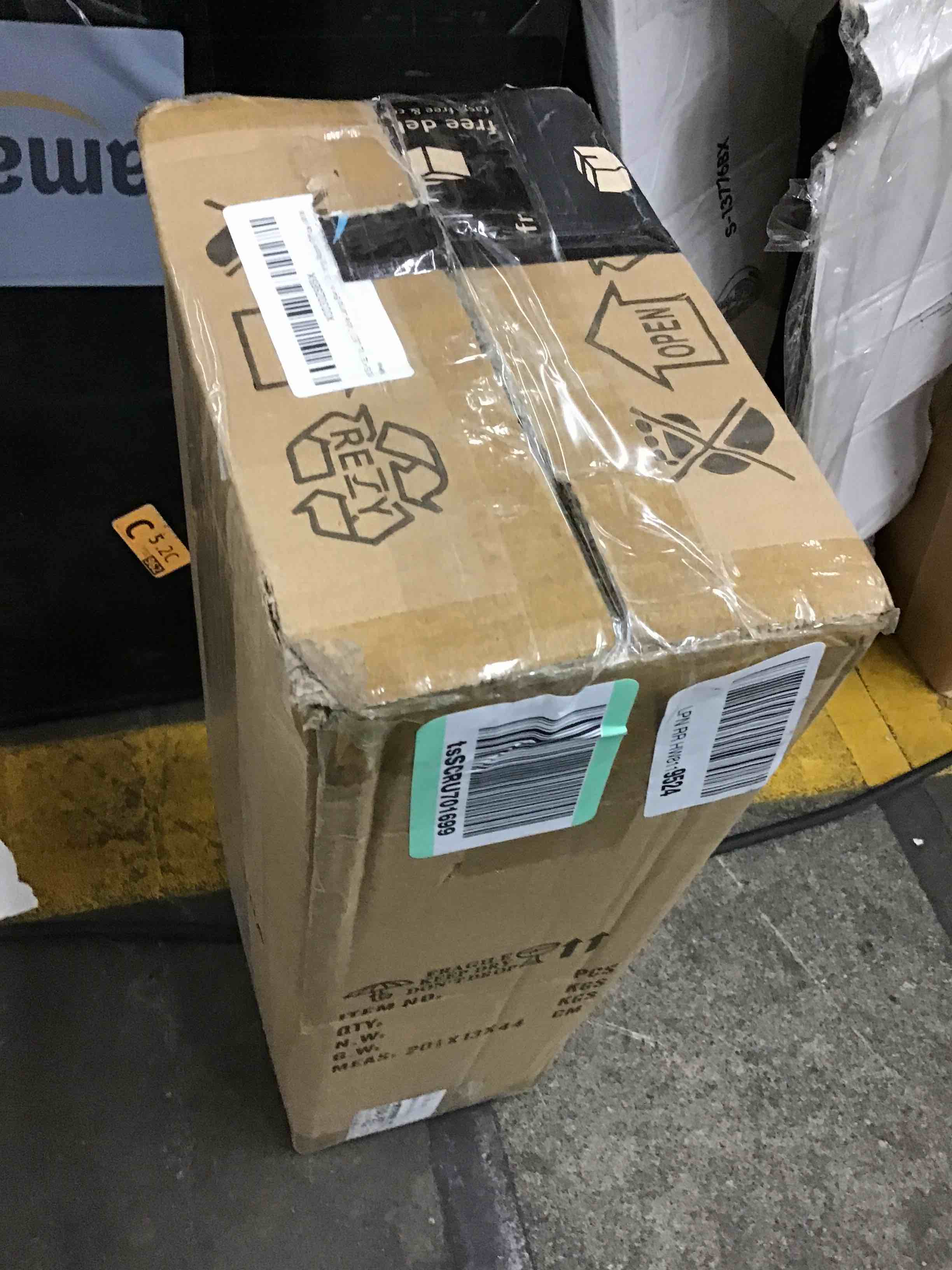 https://s3.amazonaws.com/lotting-images-prod/bidfta/BLU6559134_1719328232069.jpeg