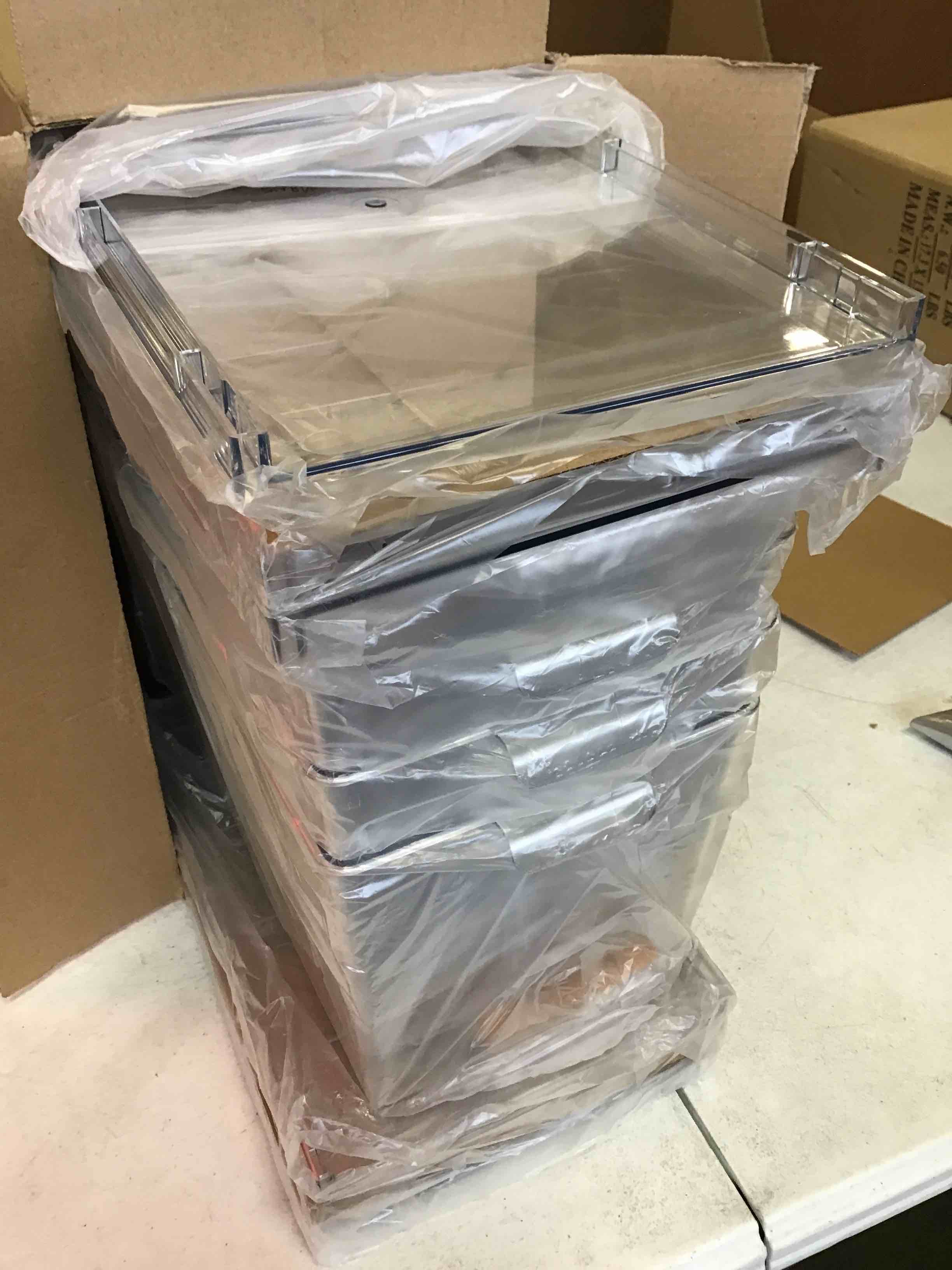 https://s3.amazonaws.com/lotting-images-prod/bidfta/BLU6561784_1715171988468.jpeg