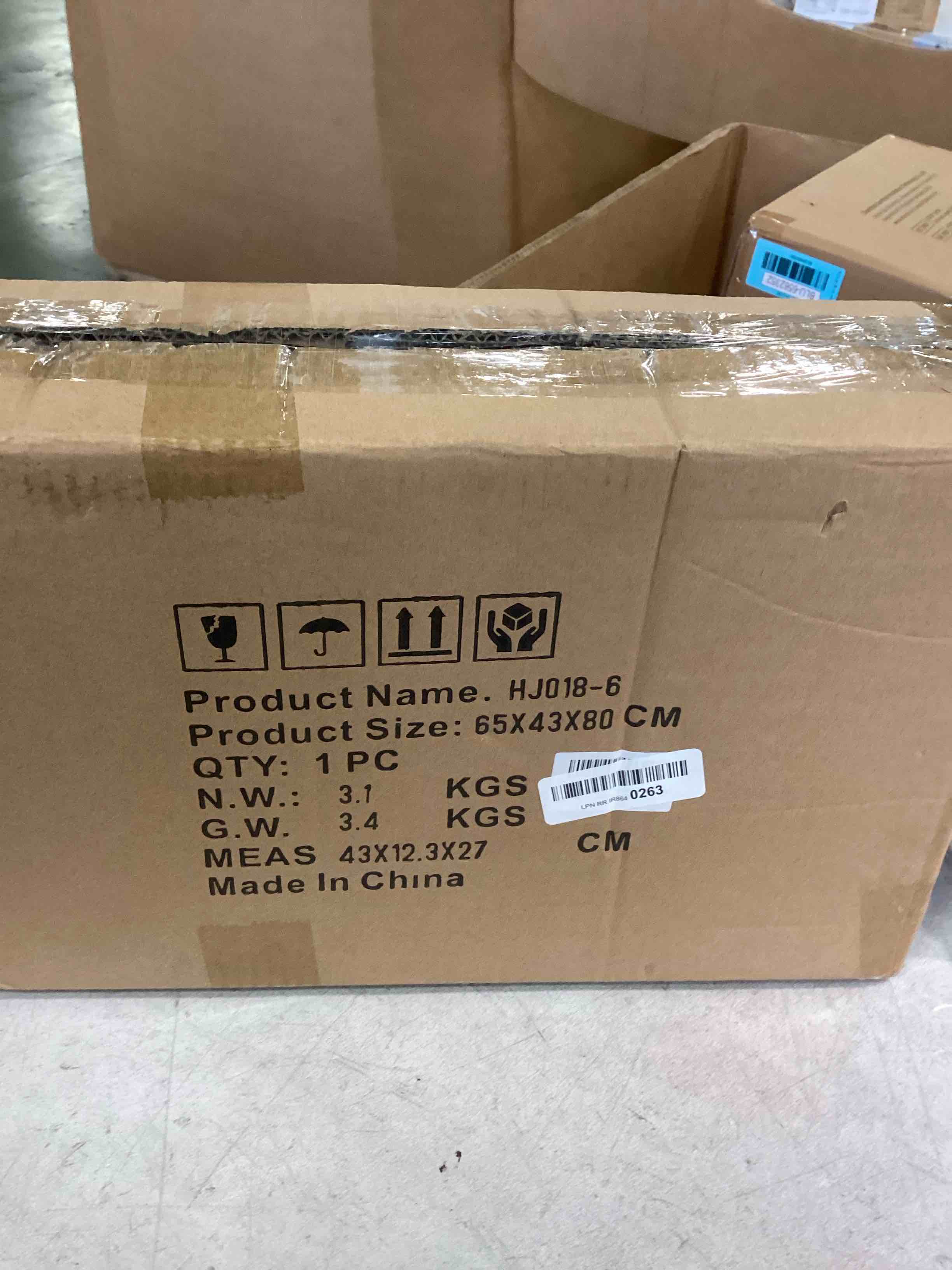 https://s3.amazonaws.com/lotting-images-prod/bidfta/BLU6562353_1717589544044.jpeg