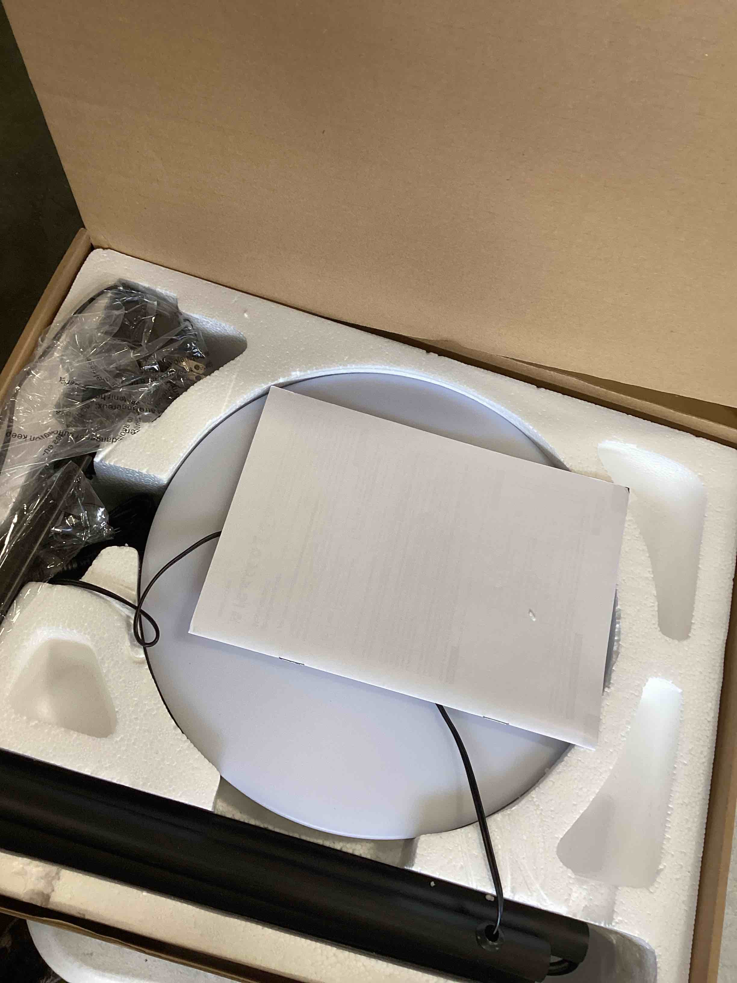 https://s3.amazonaws.com/lotting-images-prod/bidfta/BLU6562878_1717693216355.jpeg