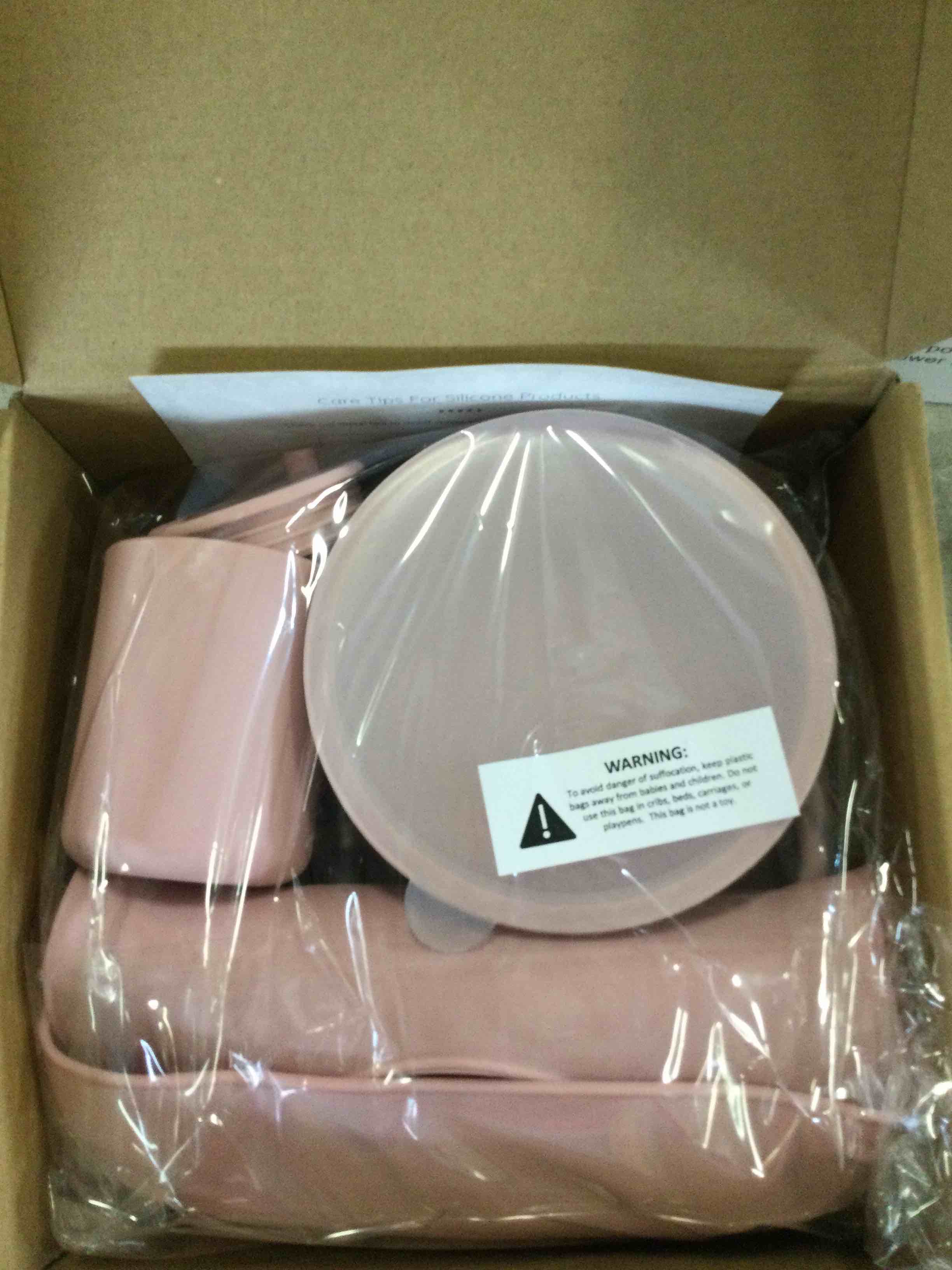 https://s3.amazonaws.com/lotting-images-prod/bidfta/BLU6563129_1715279359068.jpeg