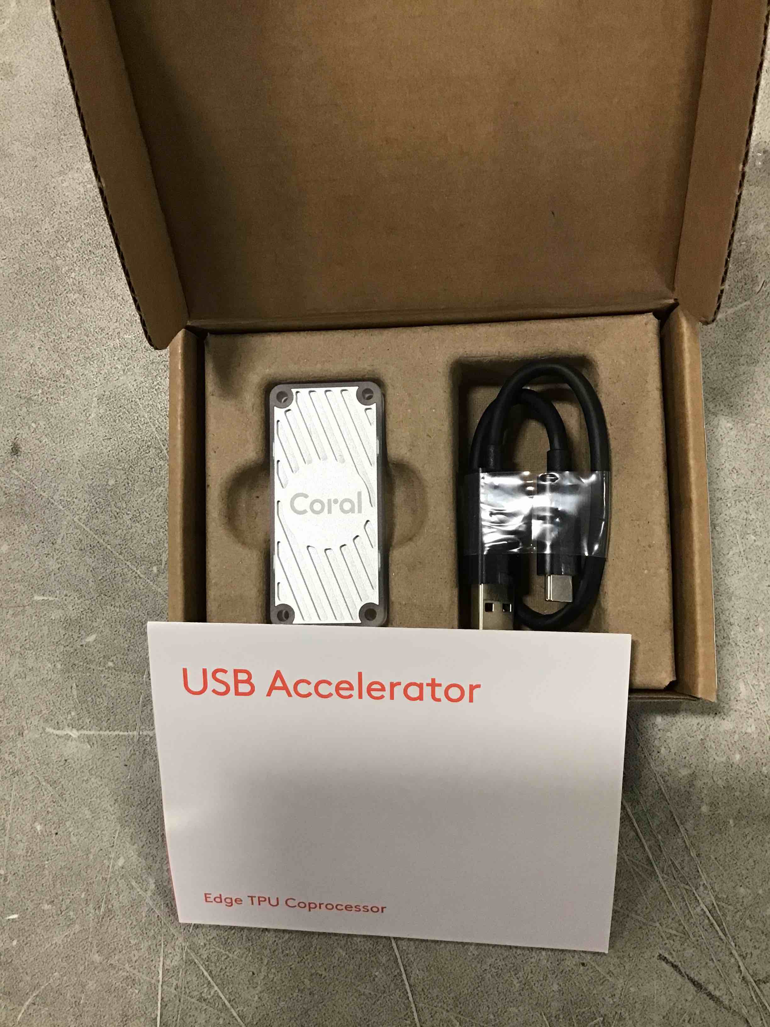 https://s3.amazonaws.com/lotting-images-prod/bidfta/BLU6563669_1717416667818.jpeg