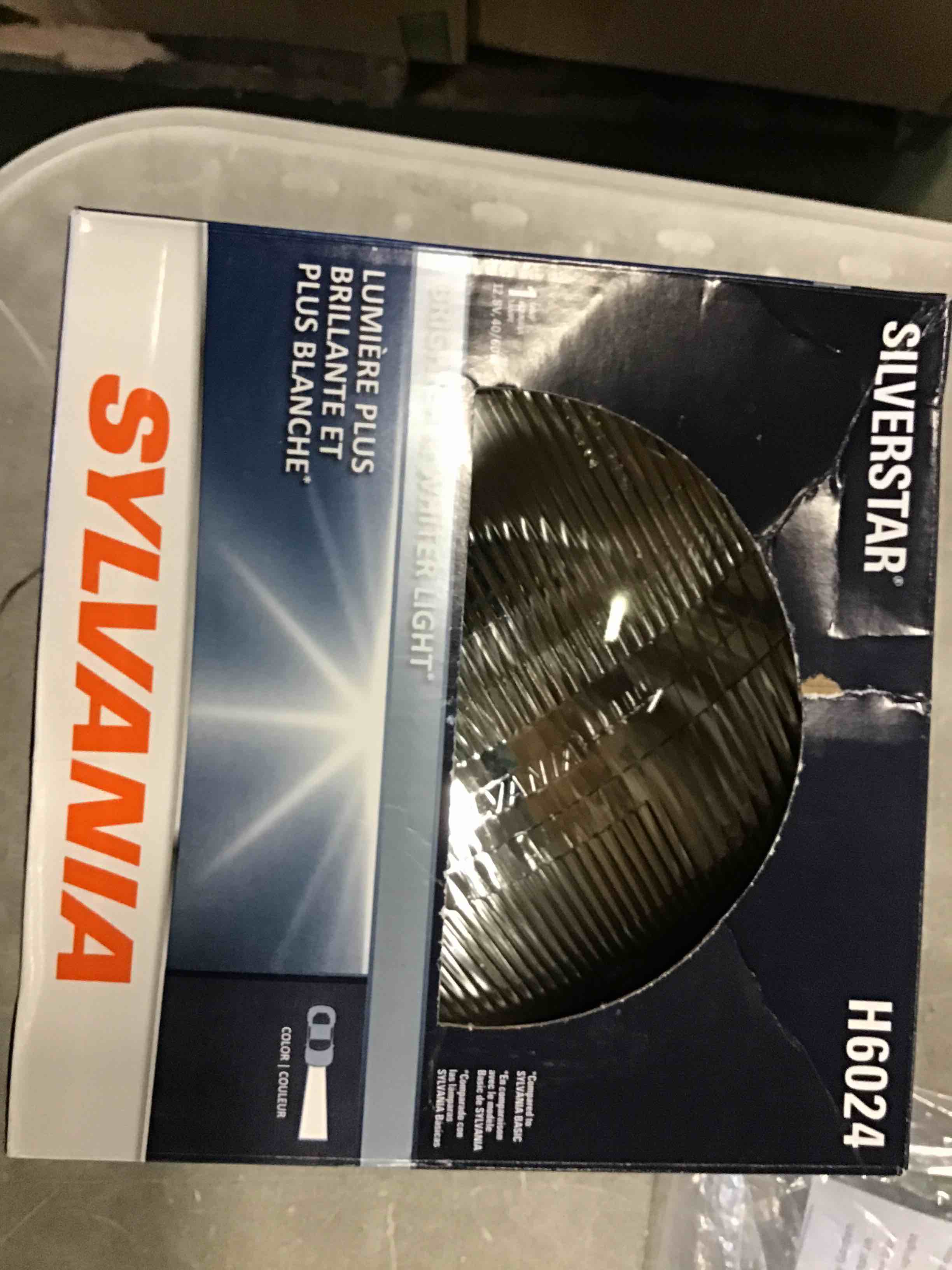 https://s3.amazonaws.com/lotting-images-prod/bidfta/BLU6563900_1717442023238.jpeg