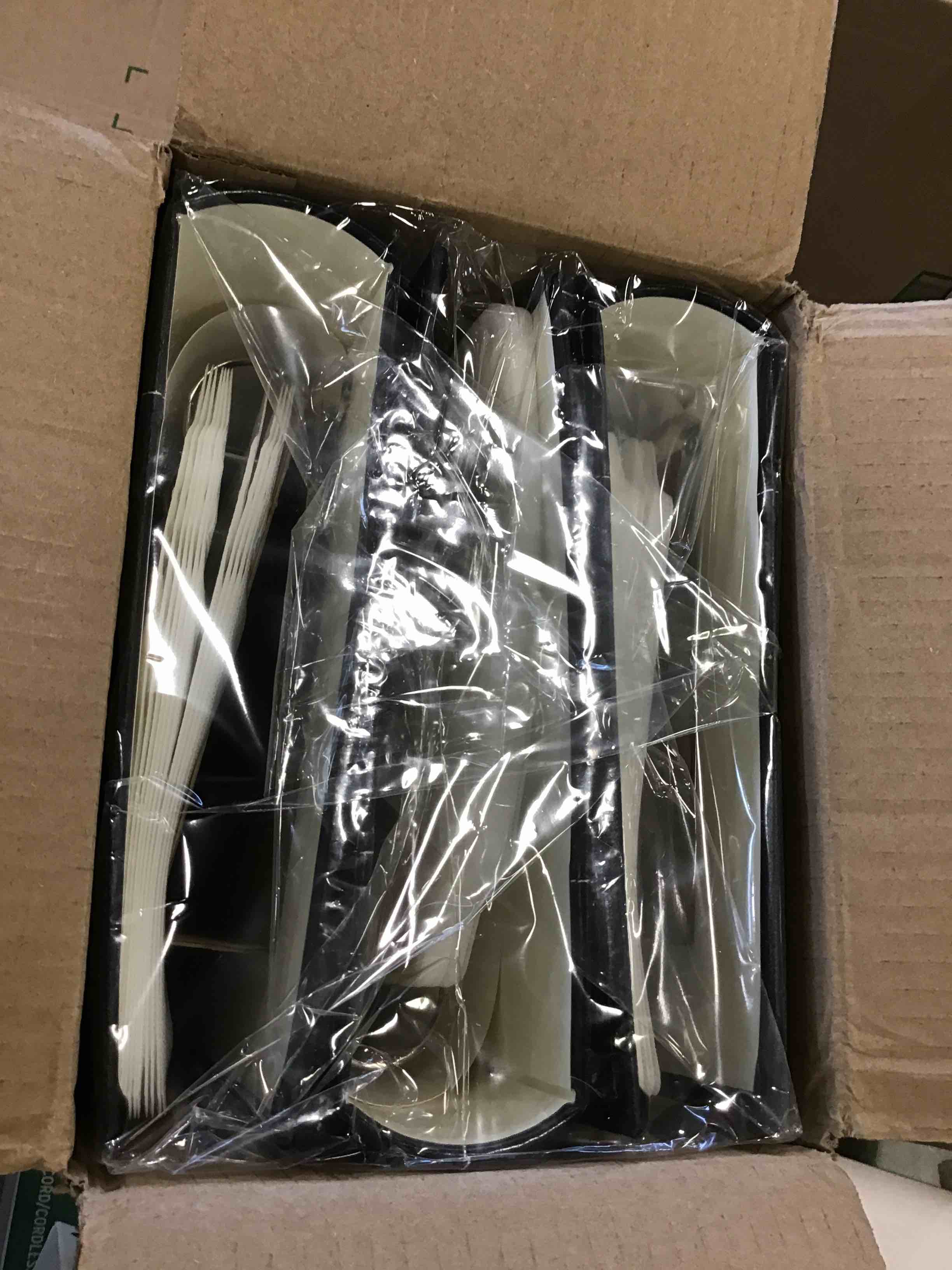 https://s3.amazonaws.com/lotting-images-prod/bidfta/BLU6563920_1717445070193.jpeg