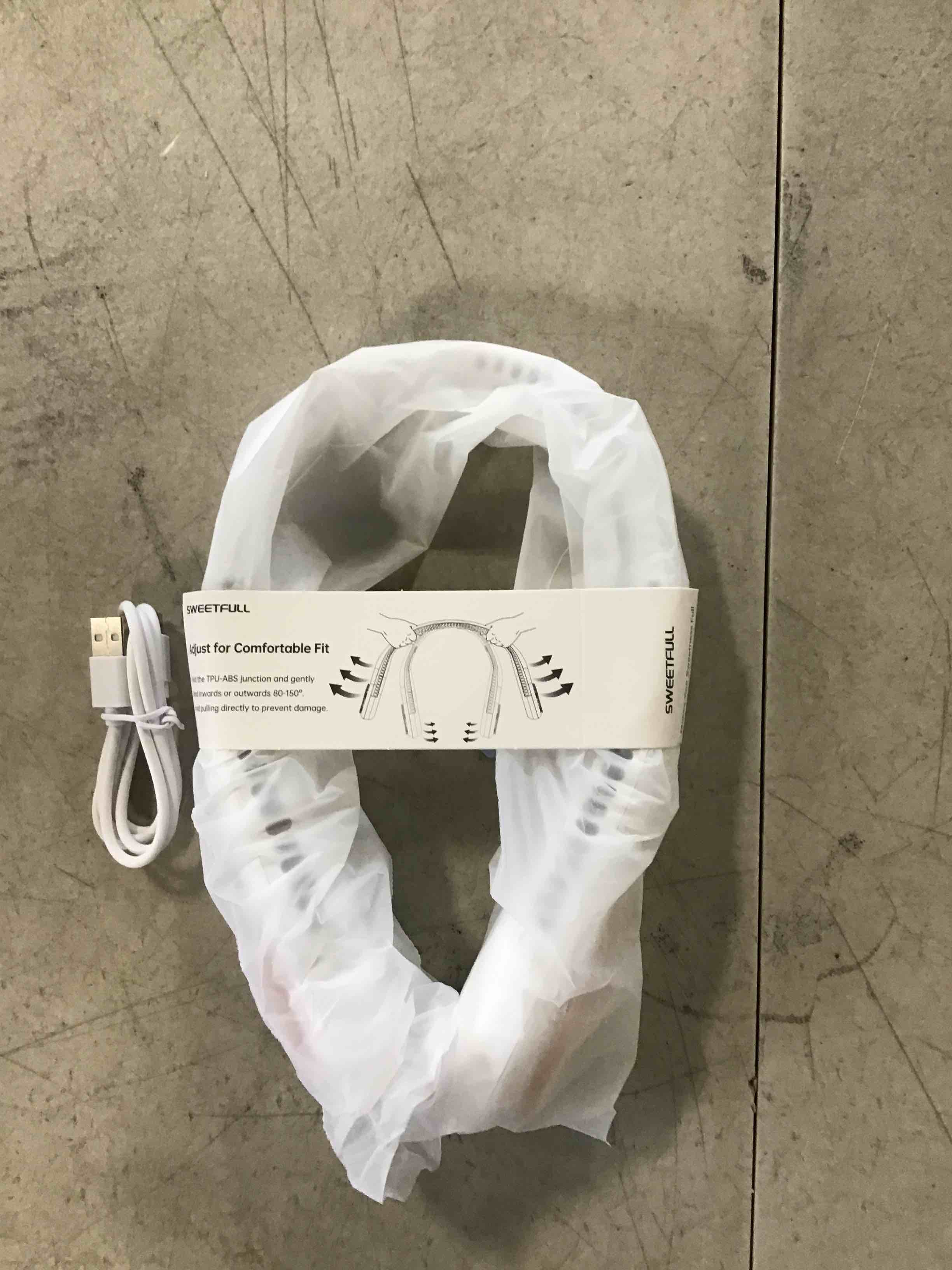 https://s3.amazonaws.com/lotting-images-prod/bidfta/BLU6570704_1722261330177.jpeg