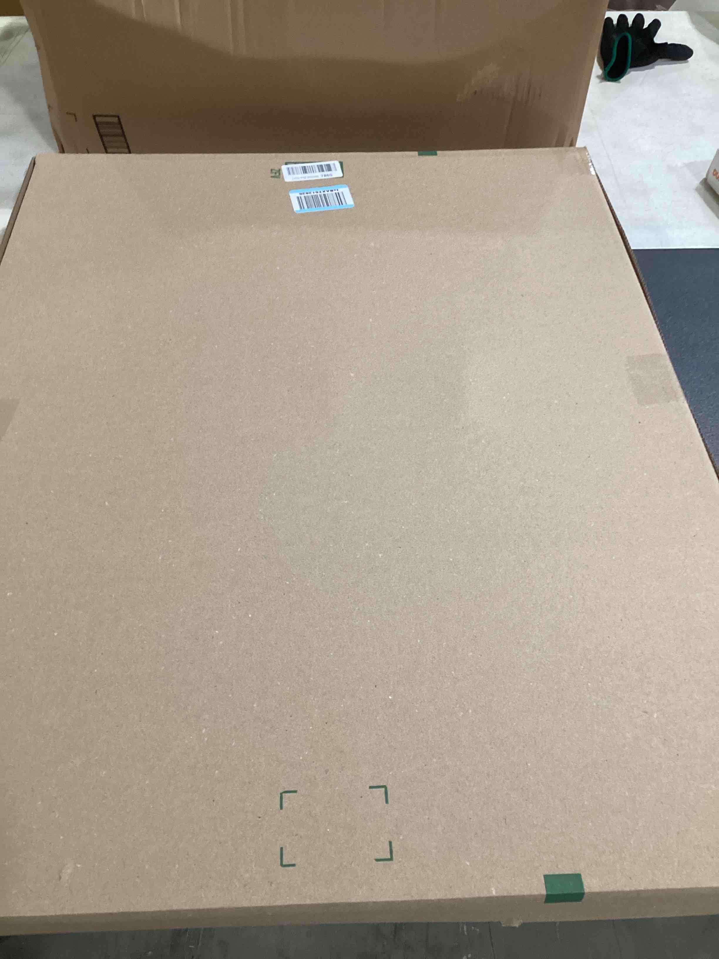 https://s3.amazonaws.com/lotting-images-prod/bidfta/BLU6575827_1723827998151.jpeg