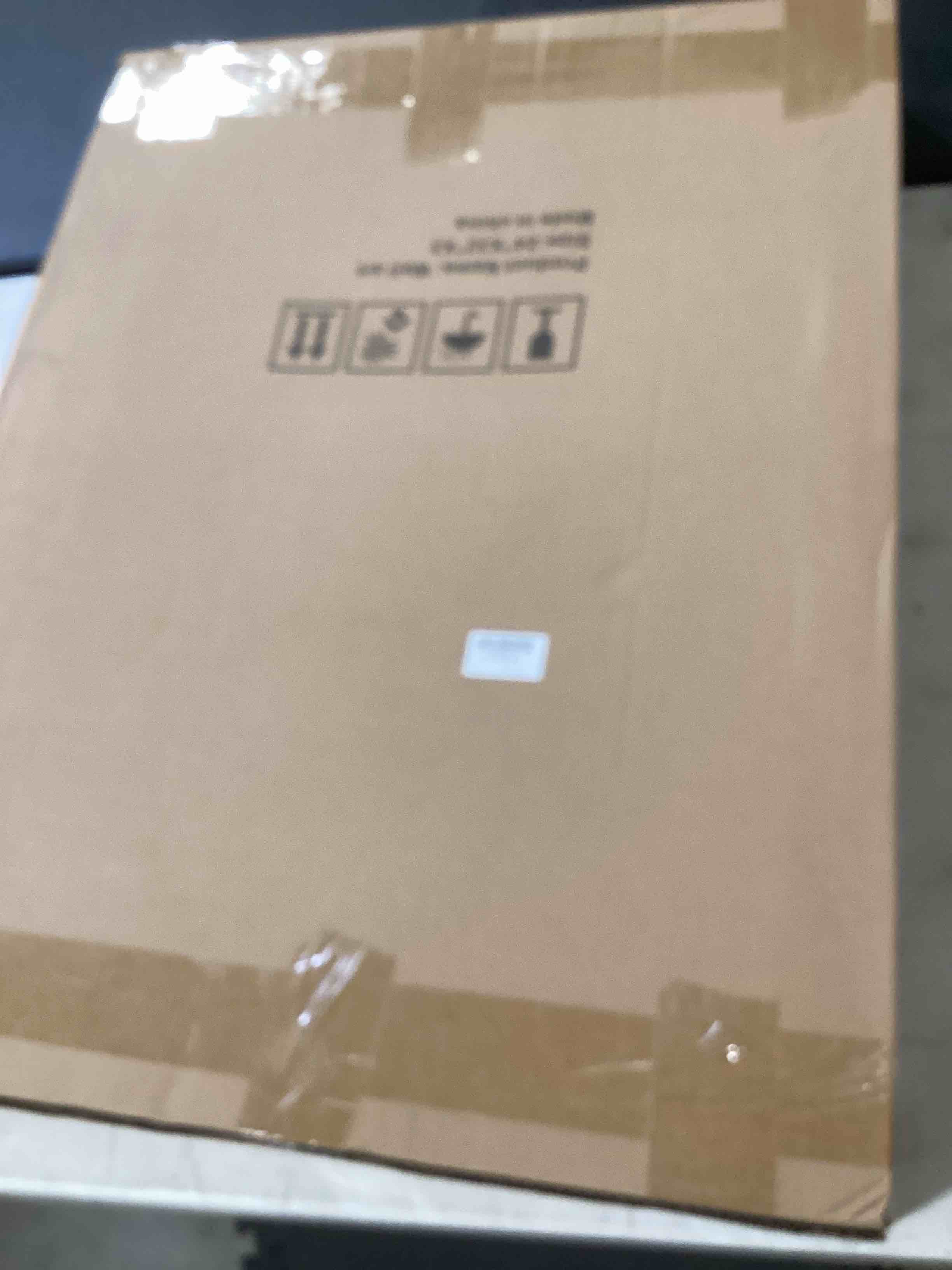 https://s3.amazonaws.com/lotting-images-prod/bidfta/BLU6576146_1724348501332.jpeg