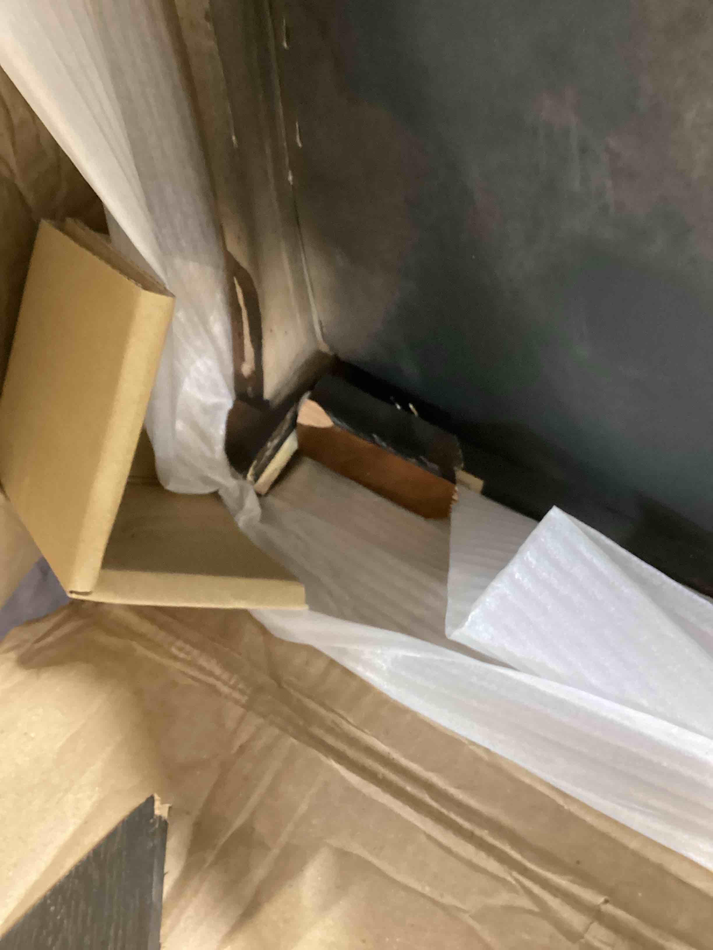 https://s3.amazonaws.com/lotting-images-prod/bidfta/BLU6576581_1719850286089.jpeg