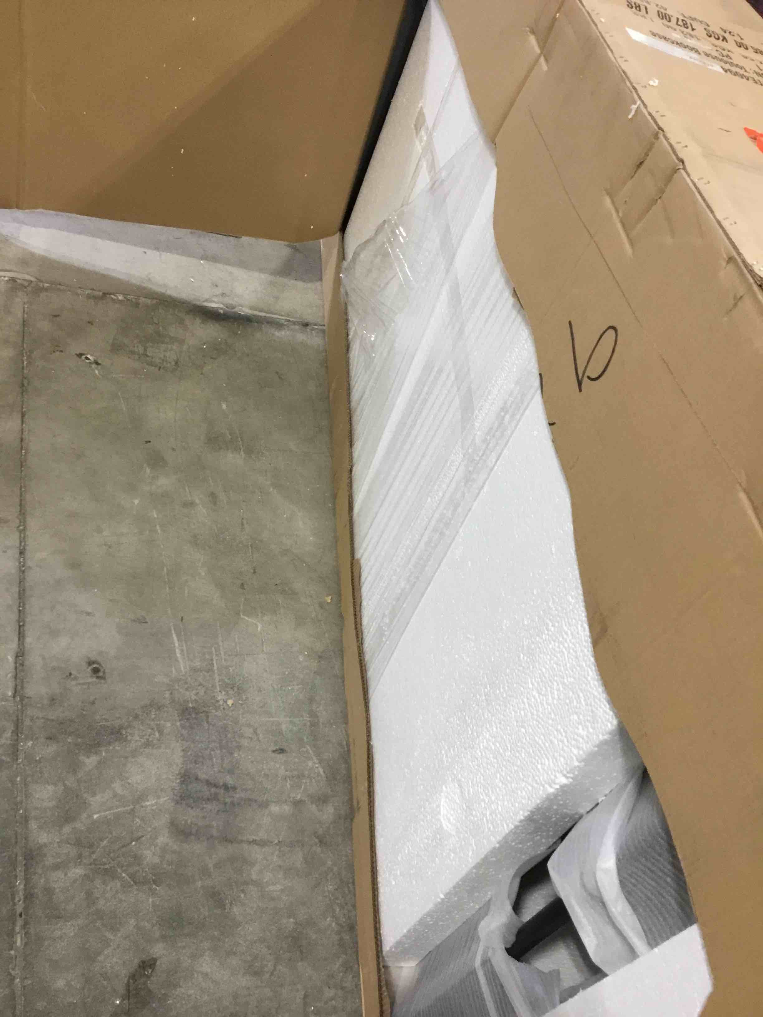 https://s3.amazonaws.com/lotting-images-prod/bidfta/BLU6578010_1719845945062.jpeg