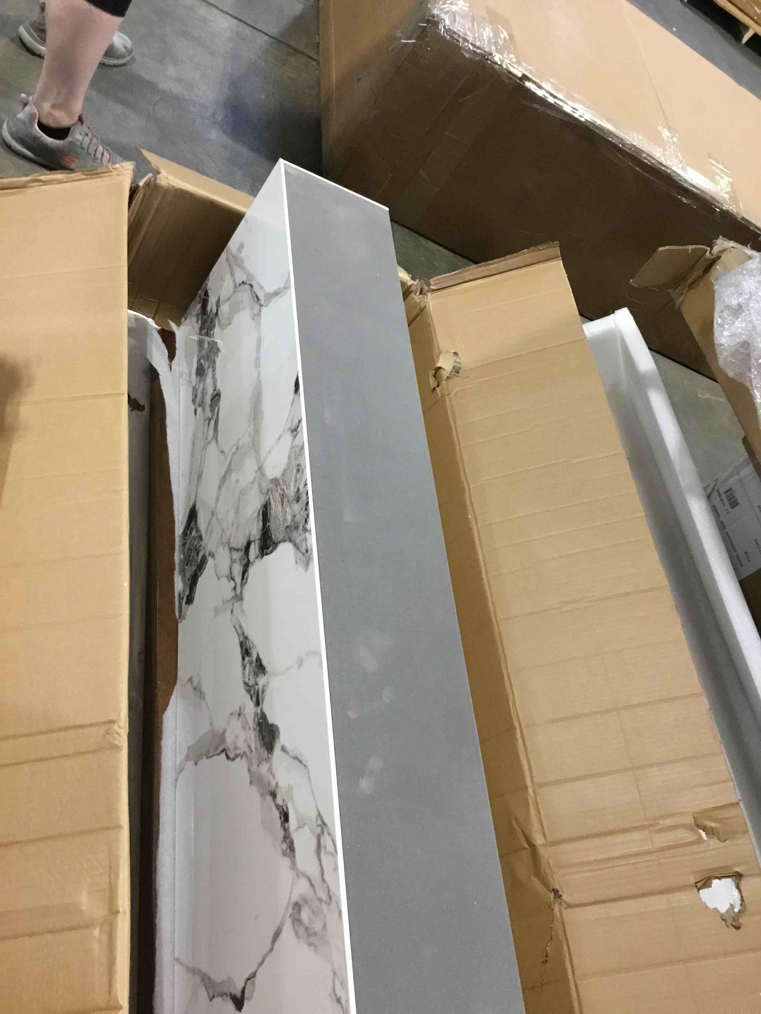https://s3.amazonaws.com/lotting-images-prod/bidfta/BLU6578014_1719854060612.jpeg