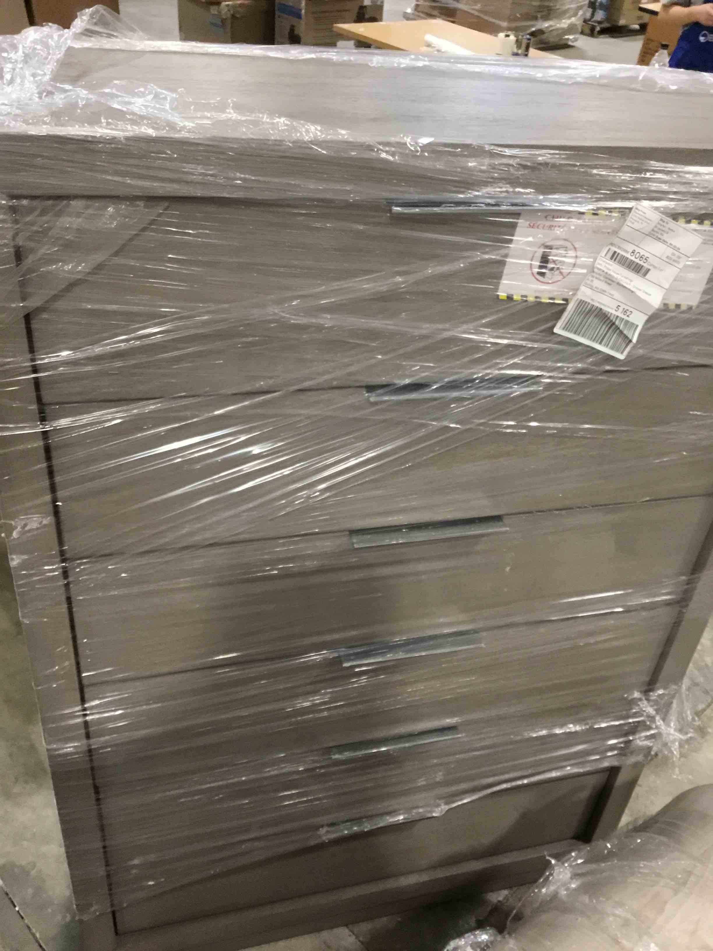 https://s3.amazonaws.com/lotting-images-prod/bidfta/BLU6580971_1718819269401.jpeg
