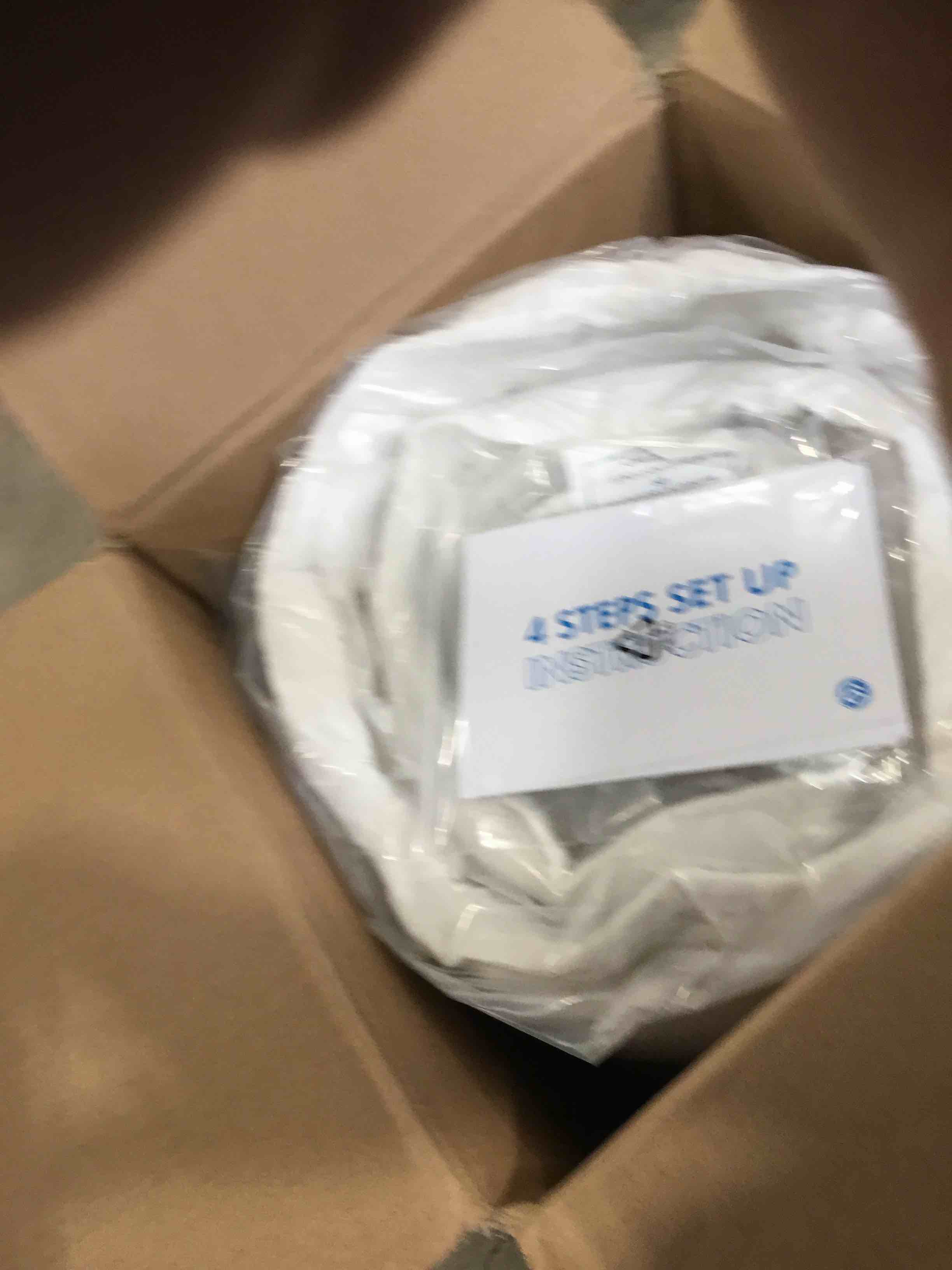 https://s3.amazonaws.com/lotting-images-prod/bidfta/BLU6580975_1718821404311.jpeg