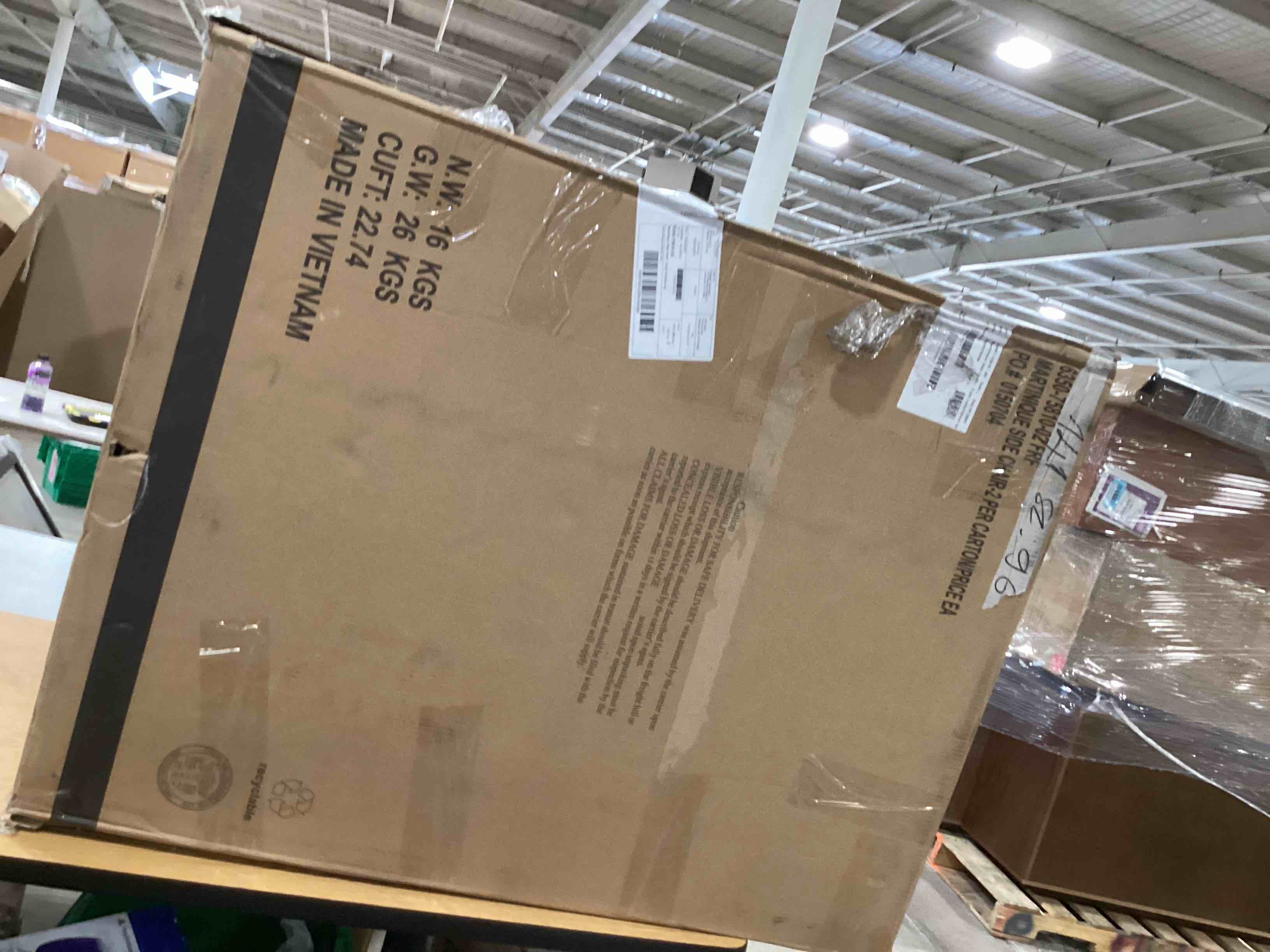 https://s3.amazonaws.com/lotting-images-prod/bidfta/BLU6582492_1718816549888.jpeg