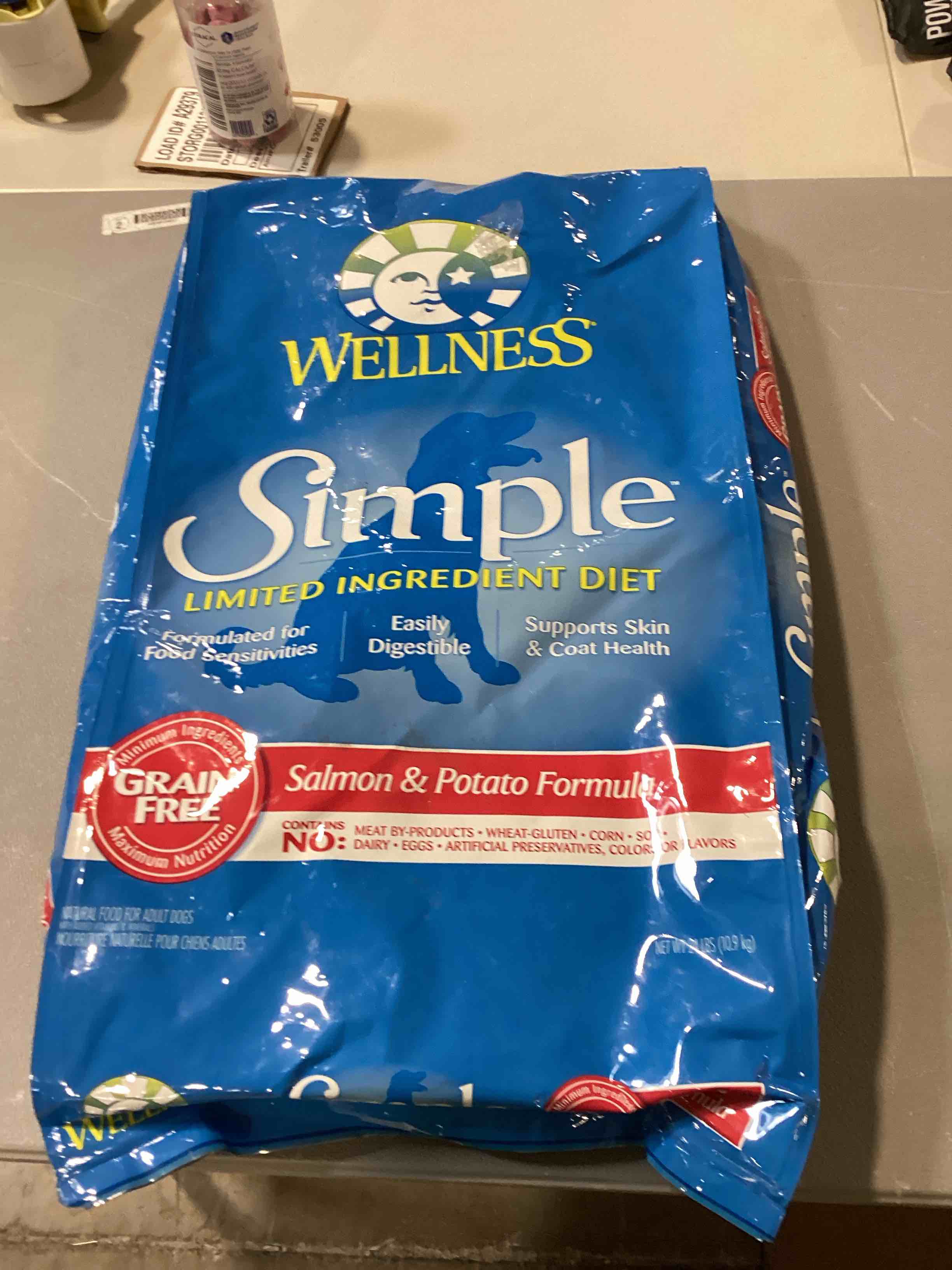 Wellness Simple Natural Grain Free Dry Limited Ingredient Dog Food, Salmon & Potato, 24-Pound Bag
