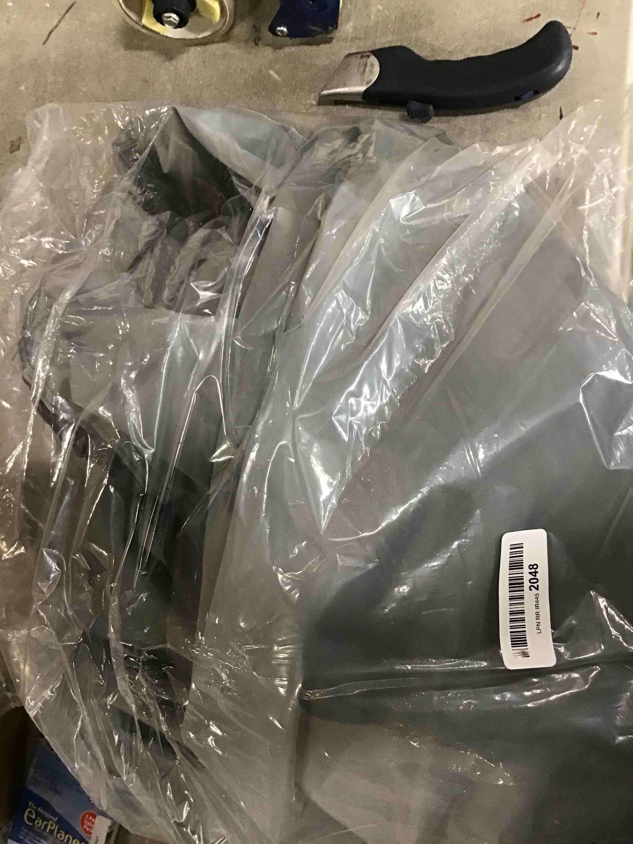 https://s3.amazonaws.com/lotting-images-prod/bidfta/BLU6584737_1718970595589.jpeg