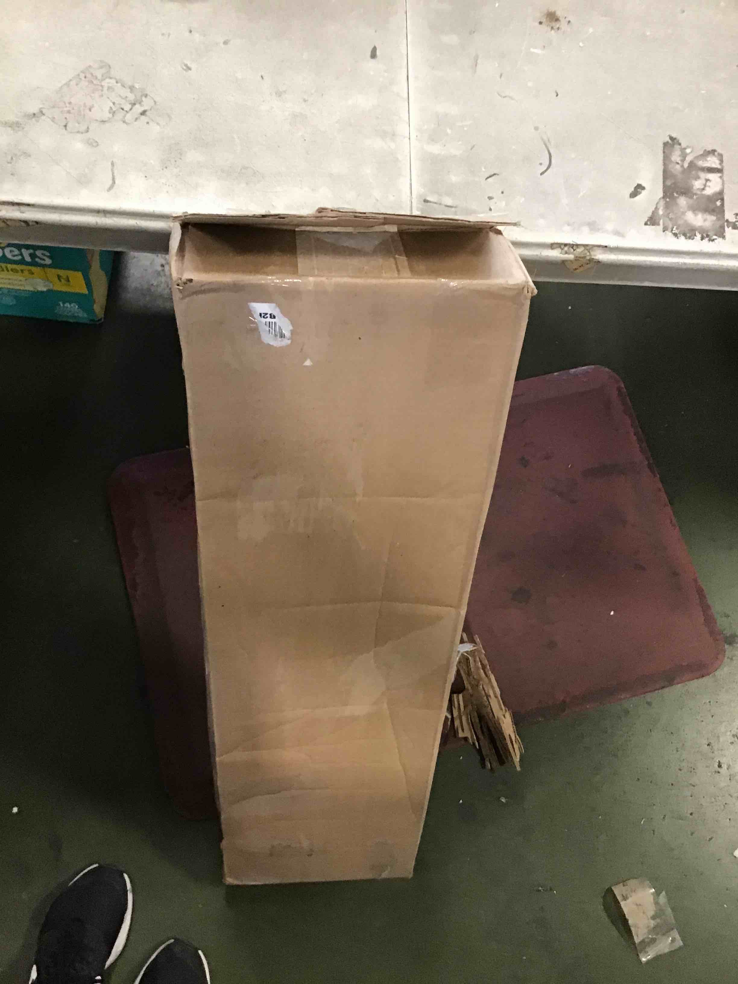 https://s3.amazonaws.com/lotting-images-prod/bidfta/BLU6585302_1719326533358.jpeg