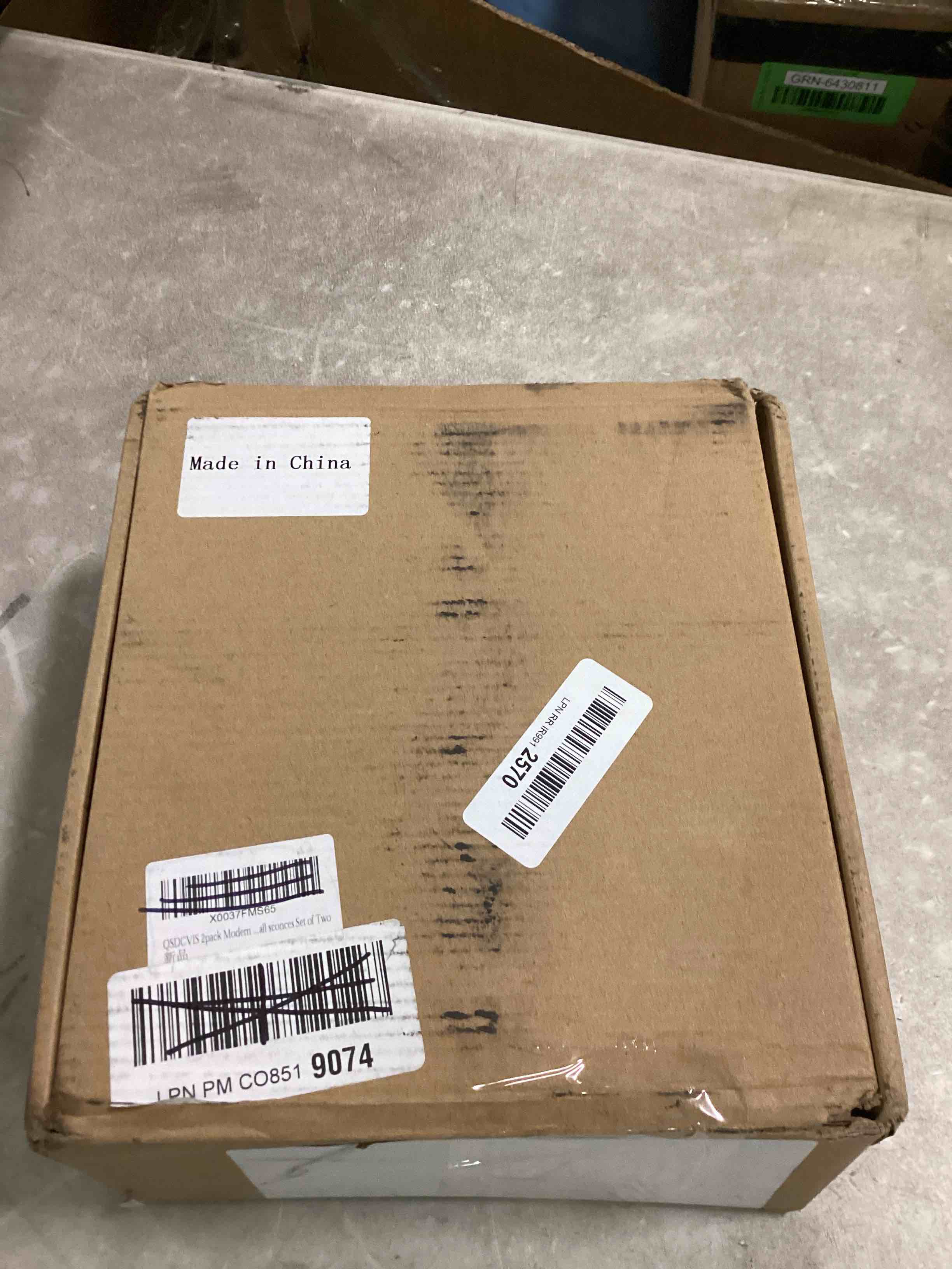 https://s3.amazonaws.com/lotting-images-prod/bidfta/BLU6586452_1718222658535.jpeg