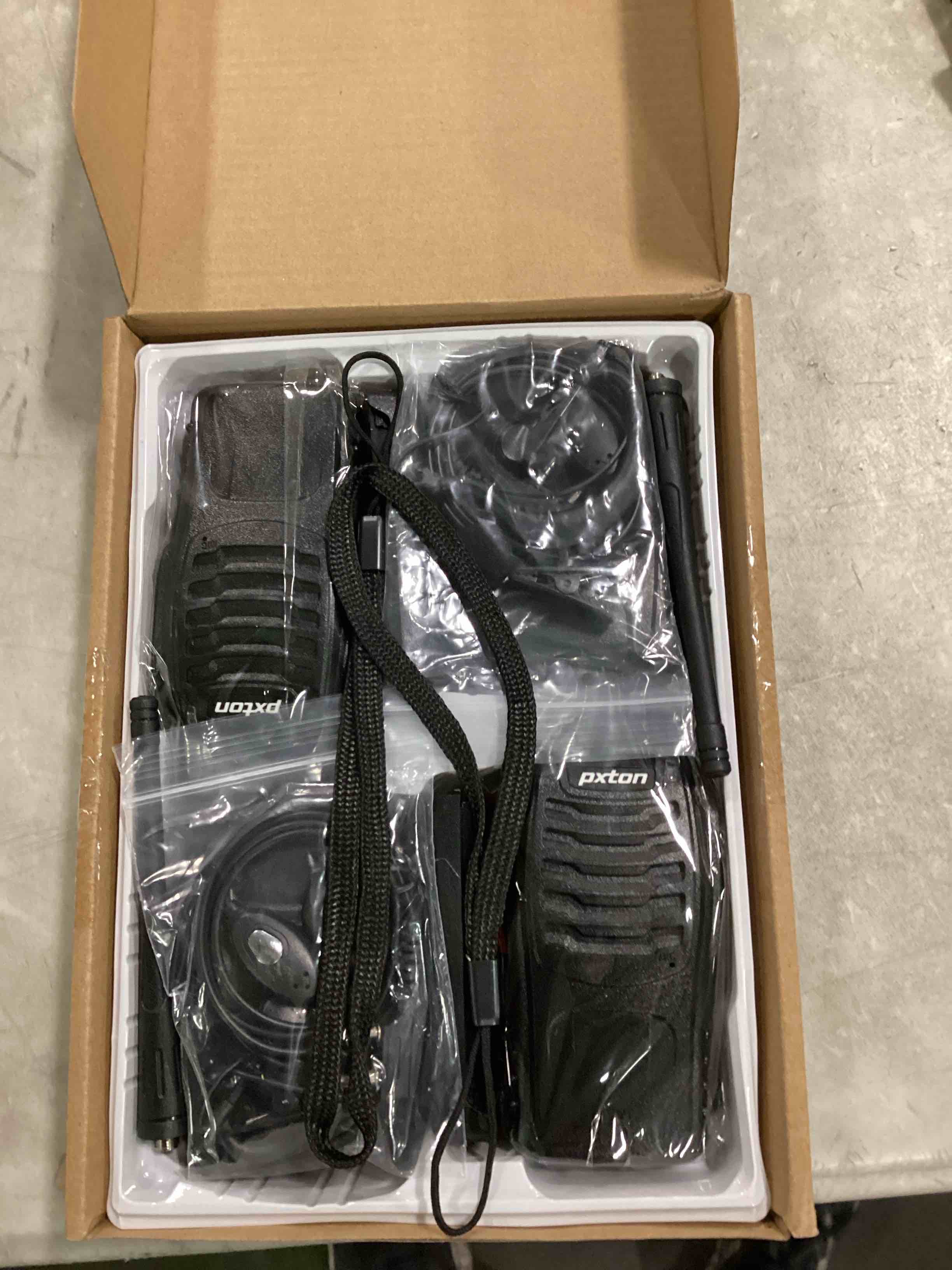 https://s3.amazonaws.com/lotting-images-prod/bidfta/BLU6586545_1718289042178.jpeg