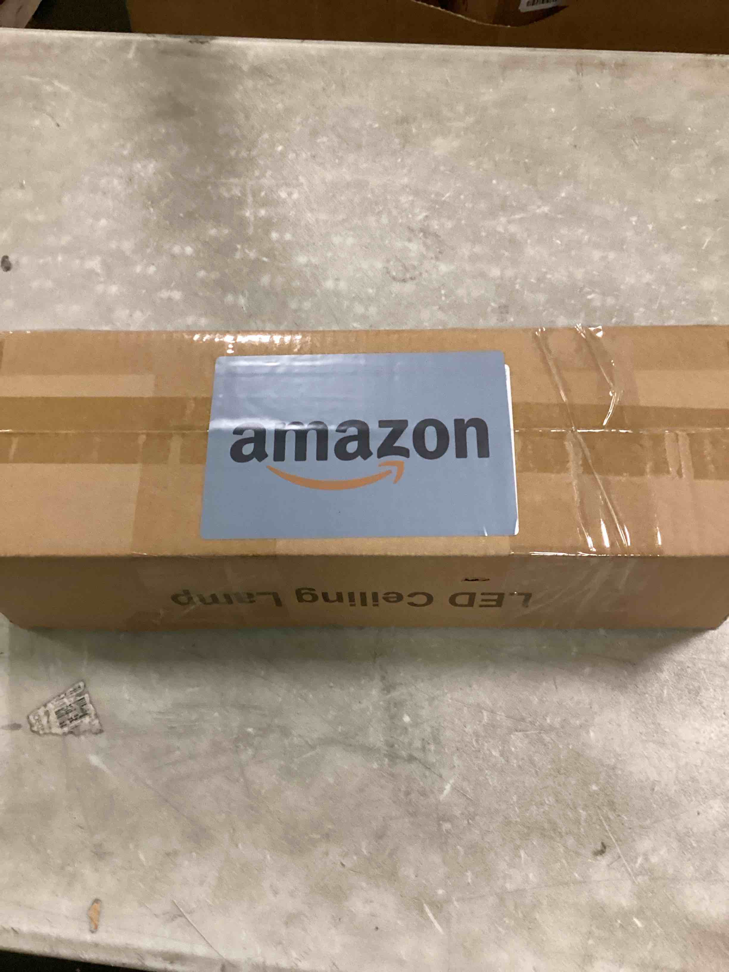 https://s3.amazonaws.com/lotting-images-prod/bidfta/BLU6586556_1718289995308.jpeg