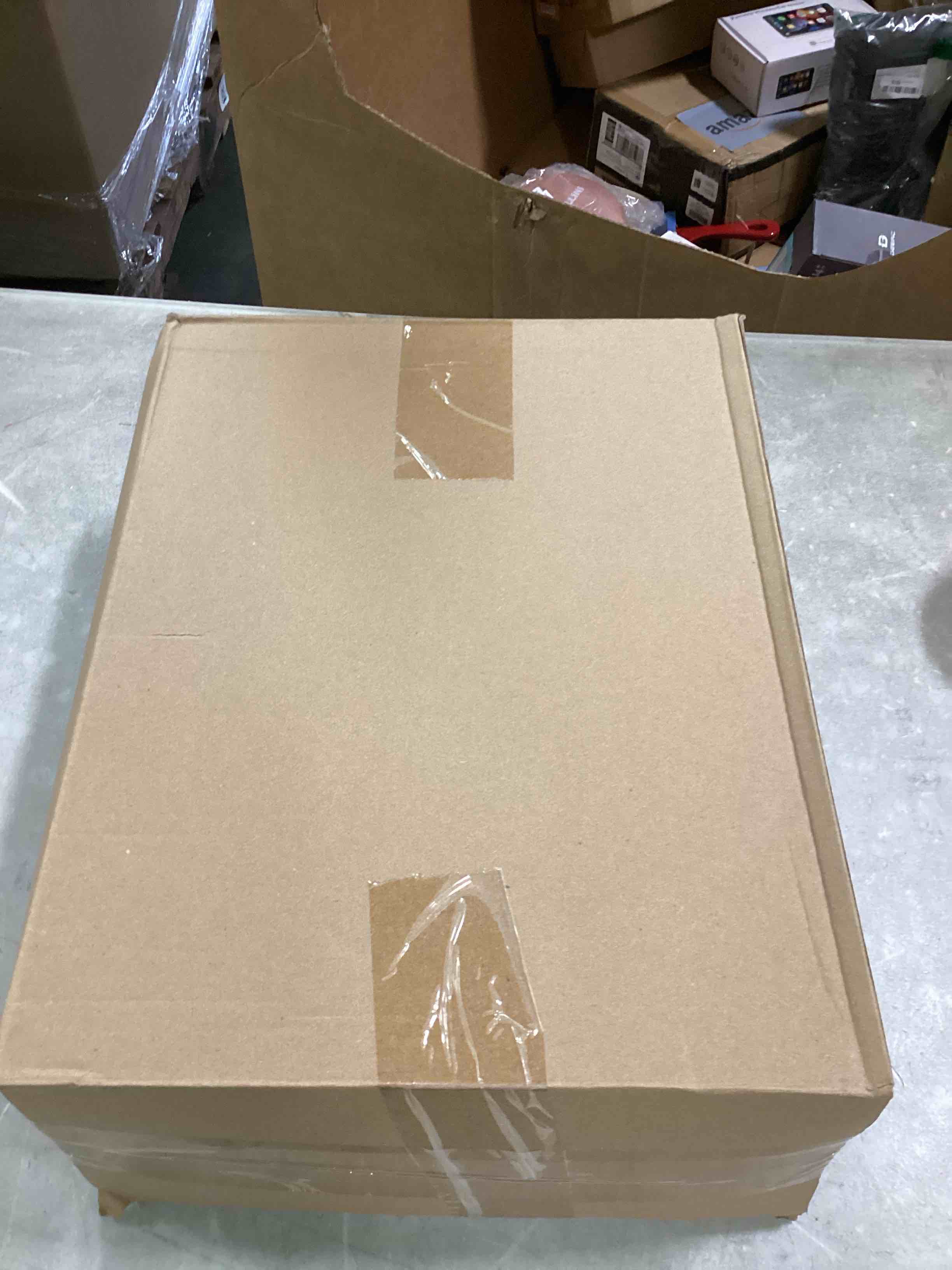 https://s3.amazonaws.com/lotting-images-prod/bidfta/BLU6586595_1718297425737.jpeg