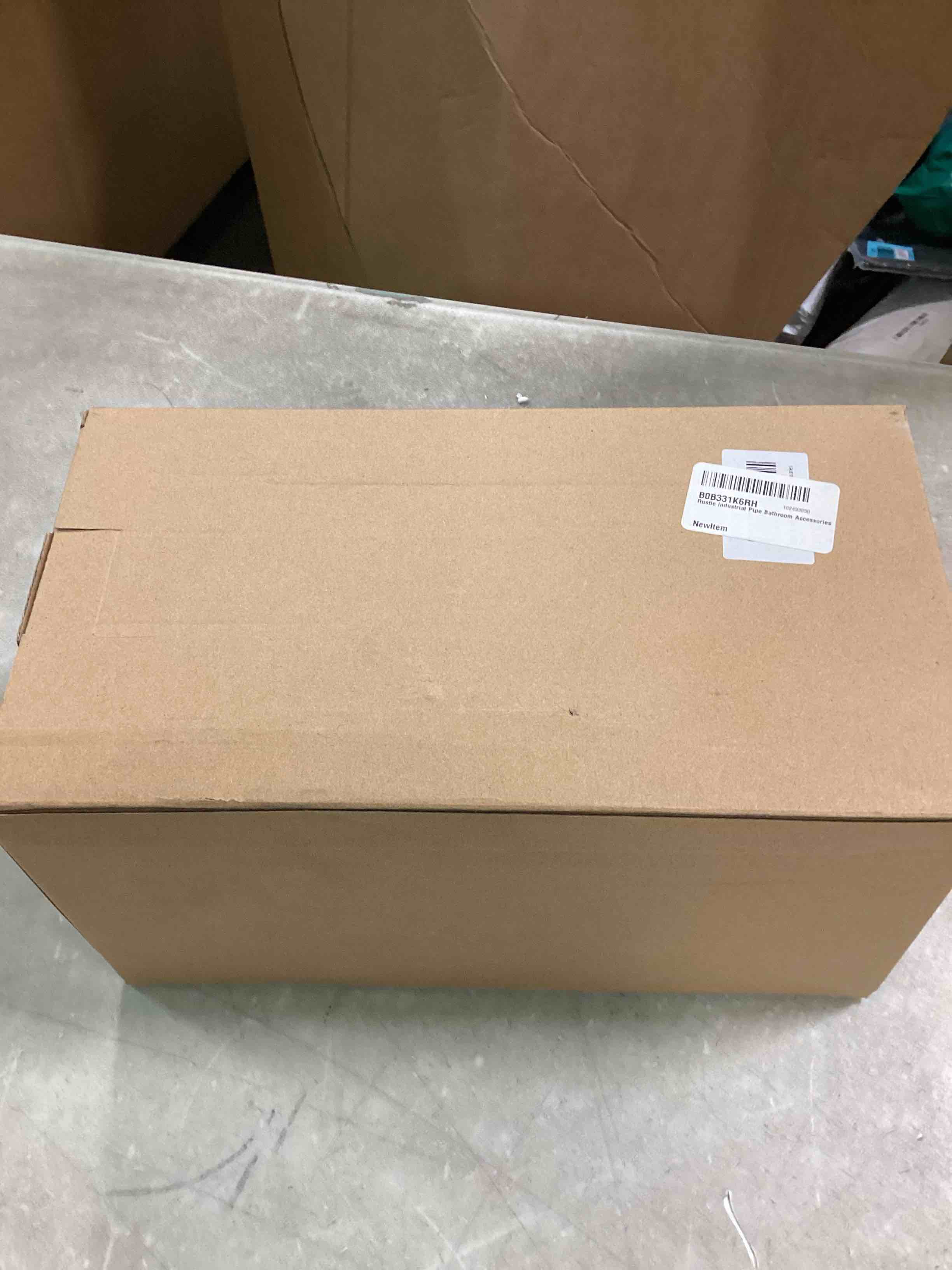 https://s3.amazonaws.com/lotting-images-prod/bidfta/BLU6586772_1718375588060.jpeg