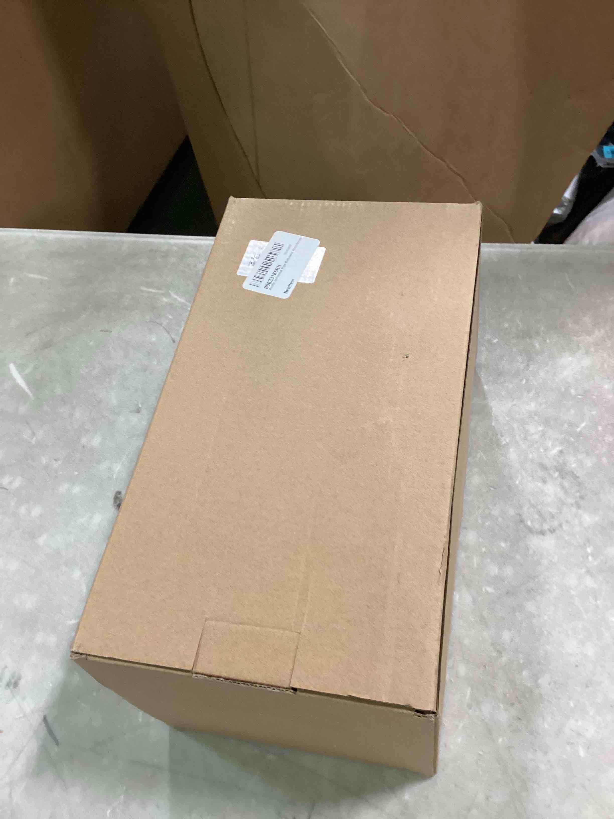 https://s3.amazonaws.com/lotting-images-prod/bidfta/BLU6586772_1718375591165.jpeg