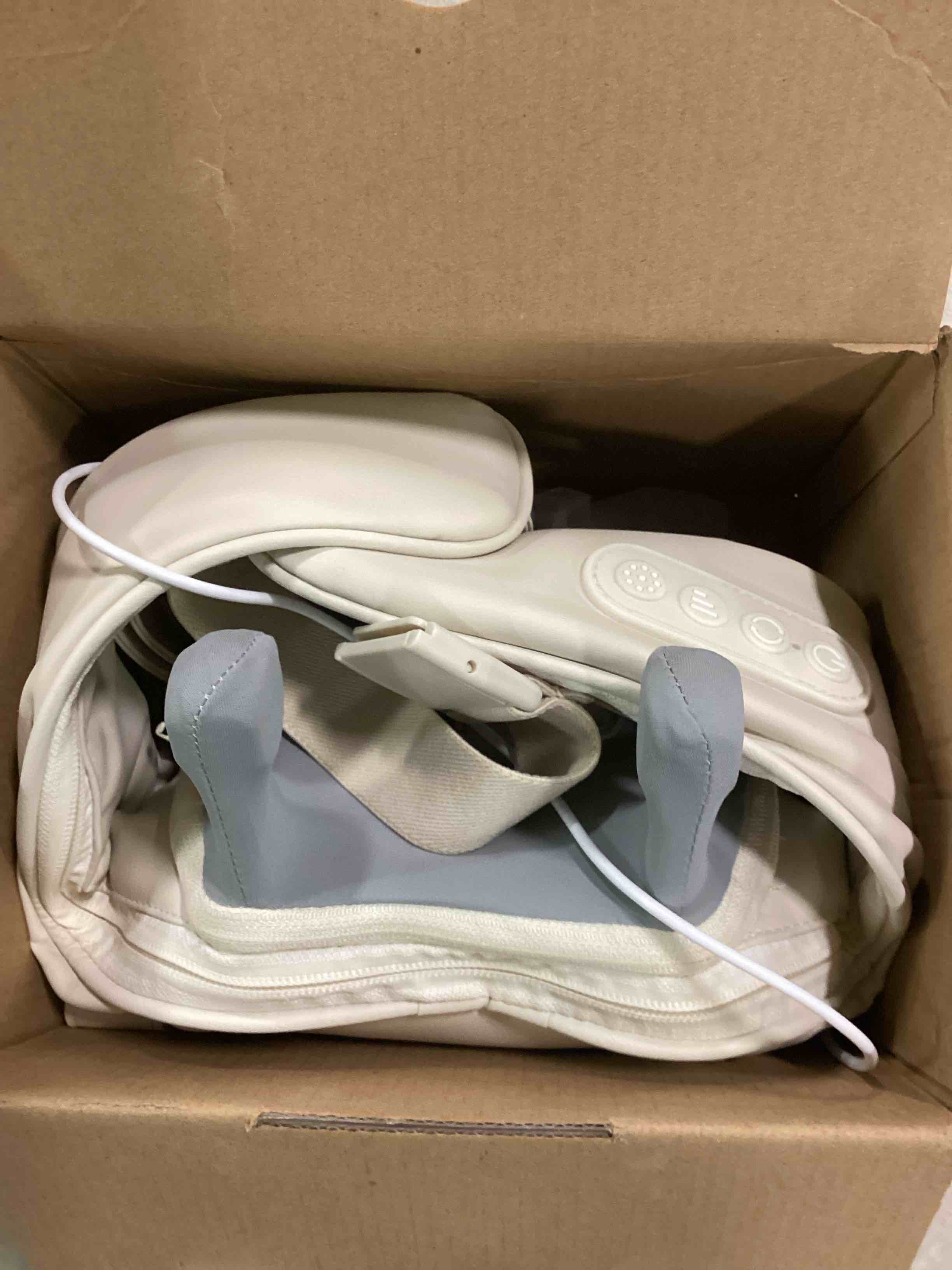 https://s3.amazonaws.com/lotting-images-prod/bidfta/BLU6586932_1718395263503.jpeg