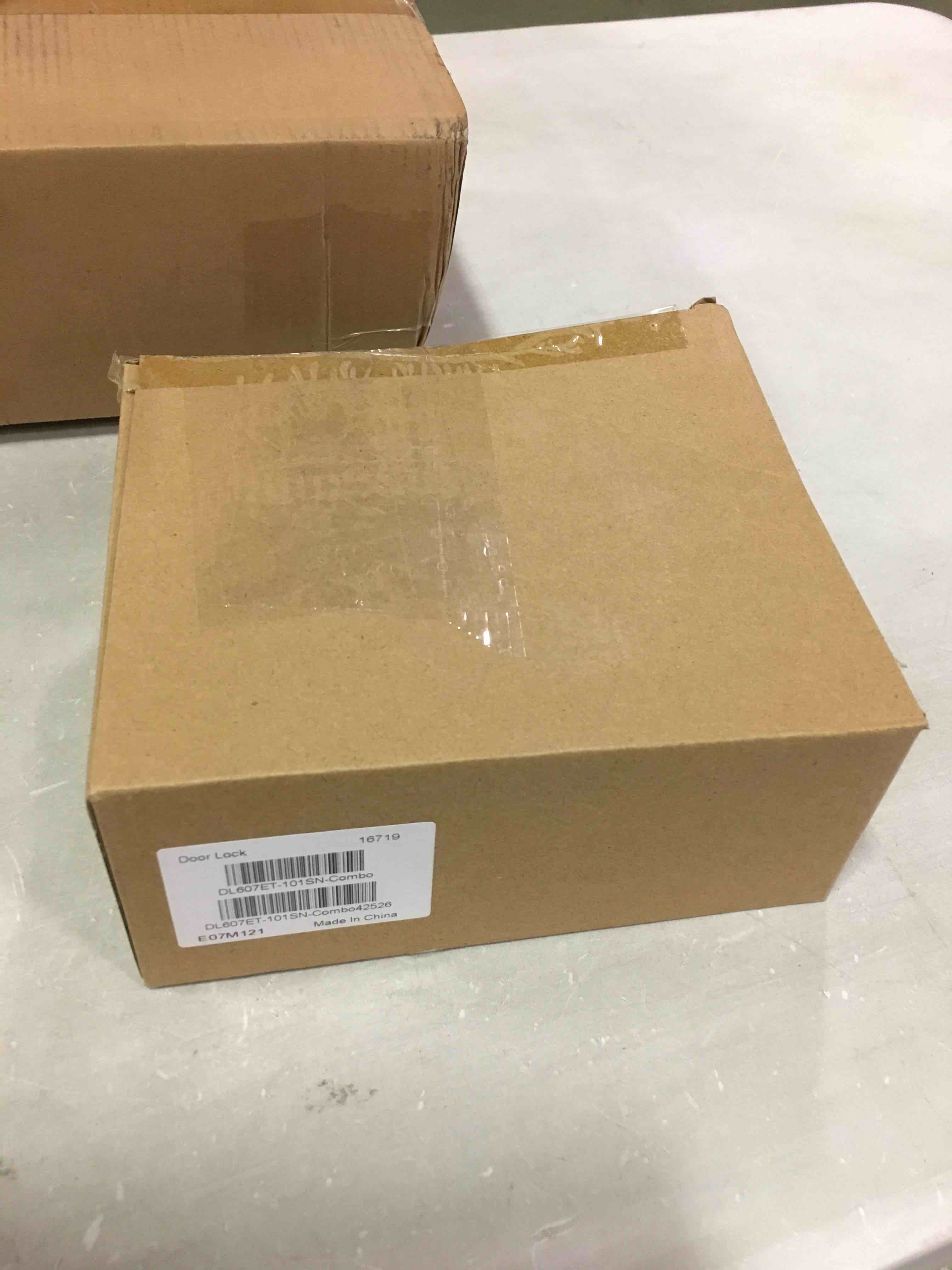 https://s3.amazonaws.com/lotting-images-prod/bidfta/BLU6588967_1718279312500.jpeg