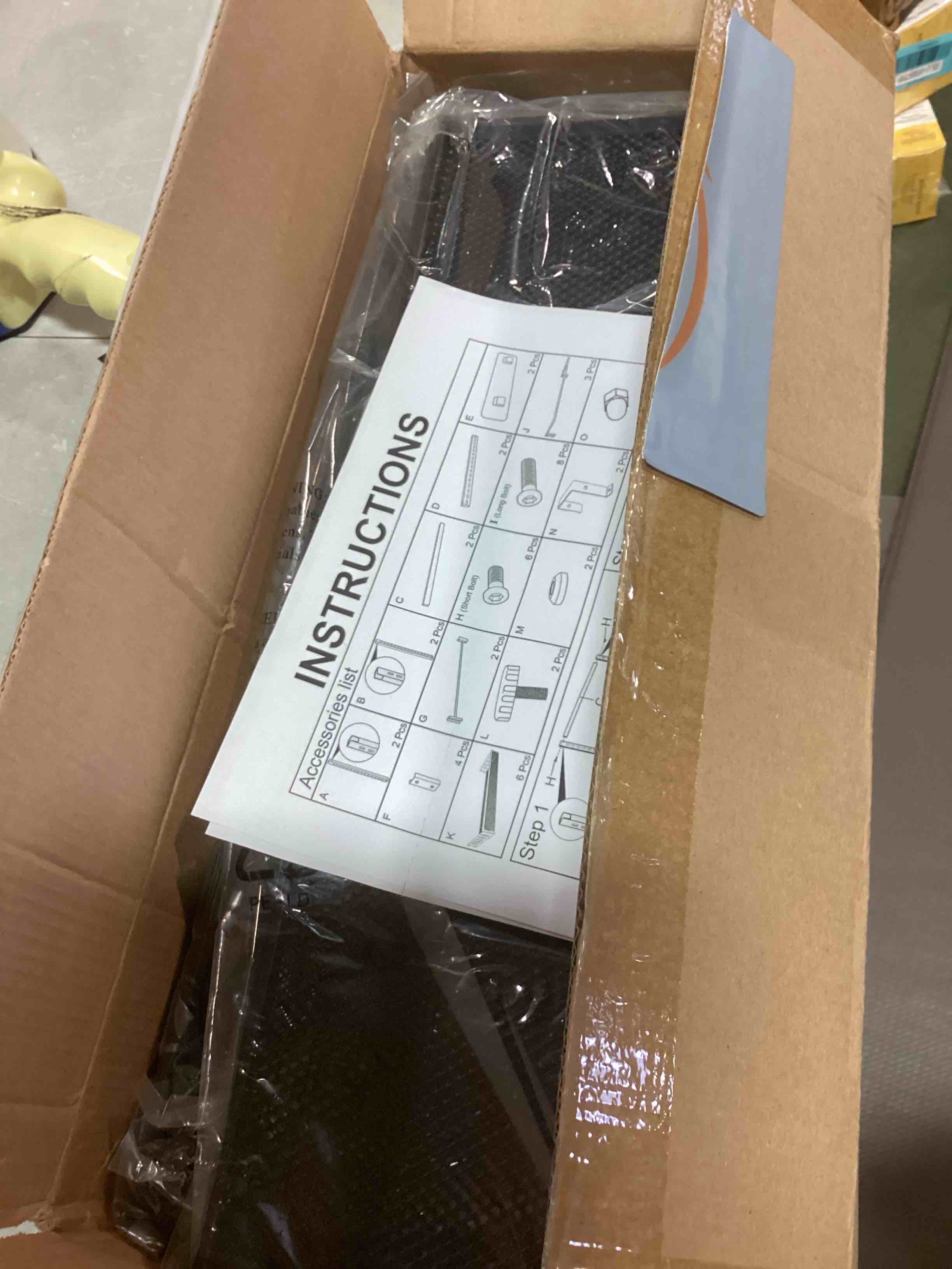 https://s3.amazonaws.com/lotting-images-prod/bidfta/BLU6589063_1718285982663.jpeg