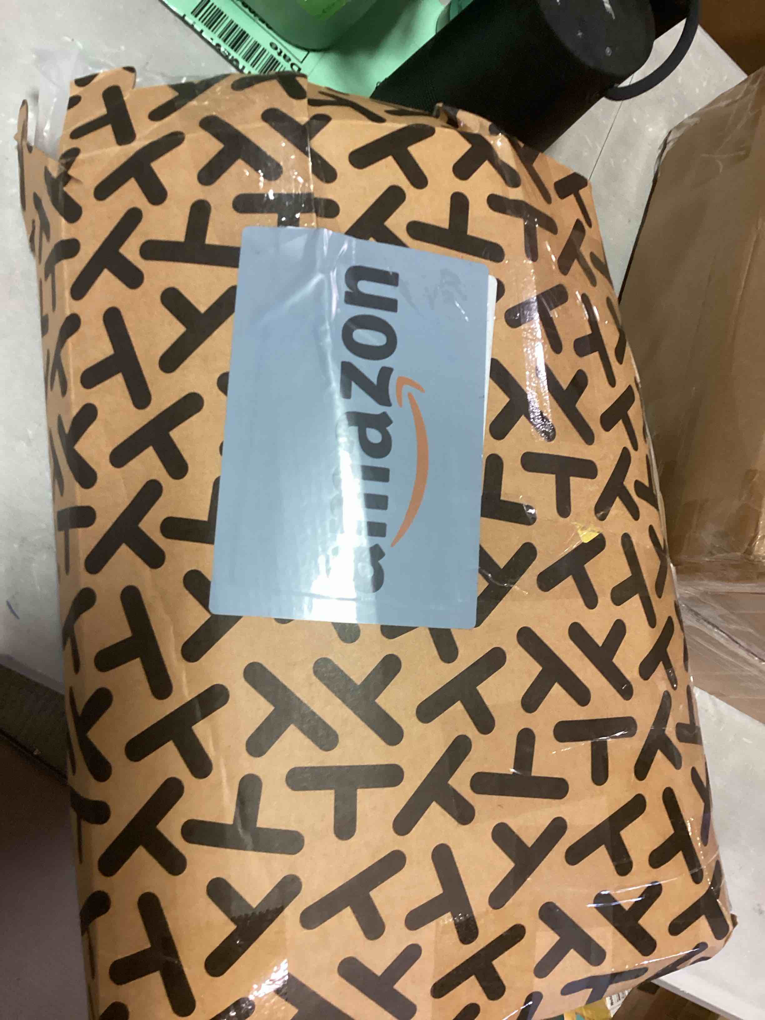 https://s3.amazonaws.com/lotting-images-prod/bidfta/BLU6589074_1718286472290.jpeg