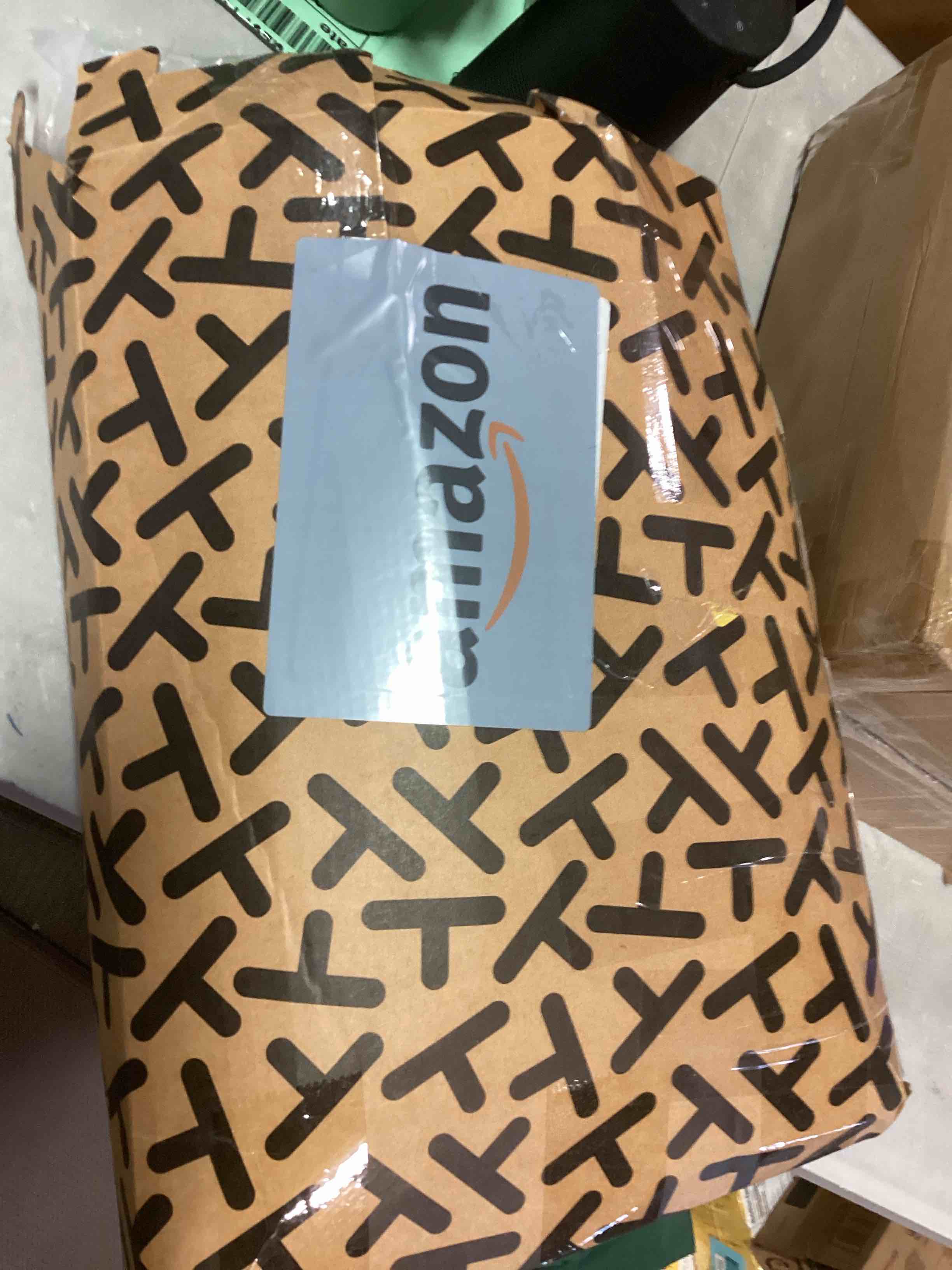 https://s3.amazonaws.com/lotting-images-prod/bidfta/BLU6589074_1718286473766.jpeg