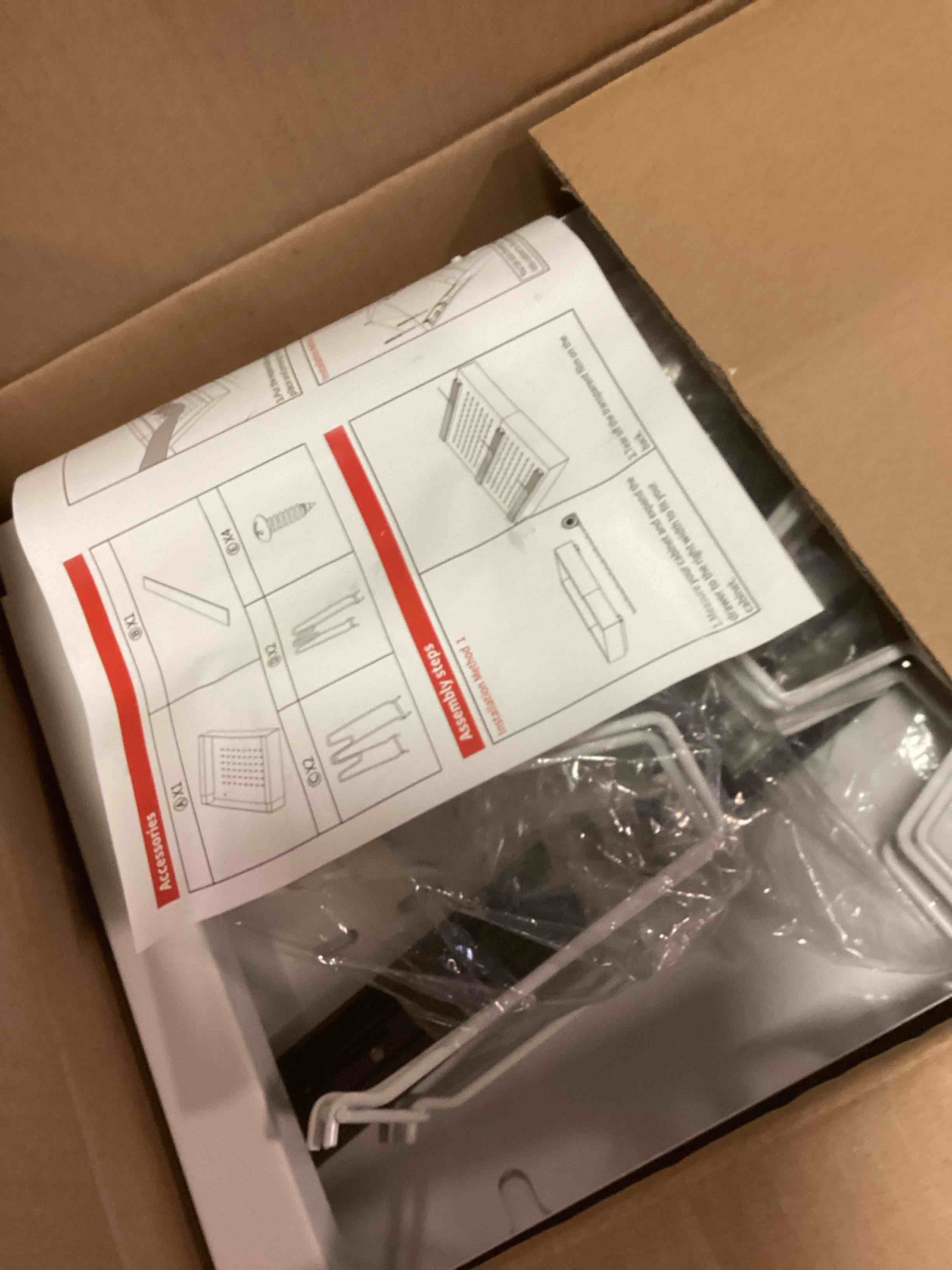 https://s3.amazonaws.com/lotting-images-prod/bidfta/BLU6589079_1718286793299.jpeg