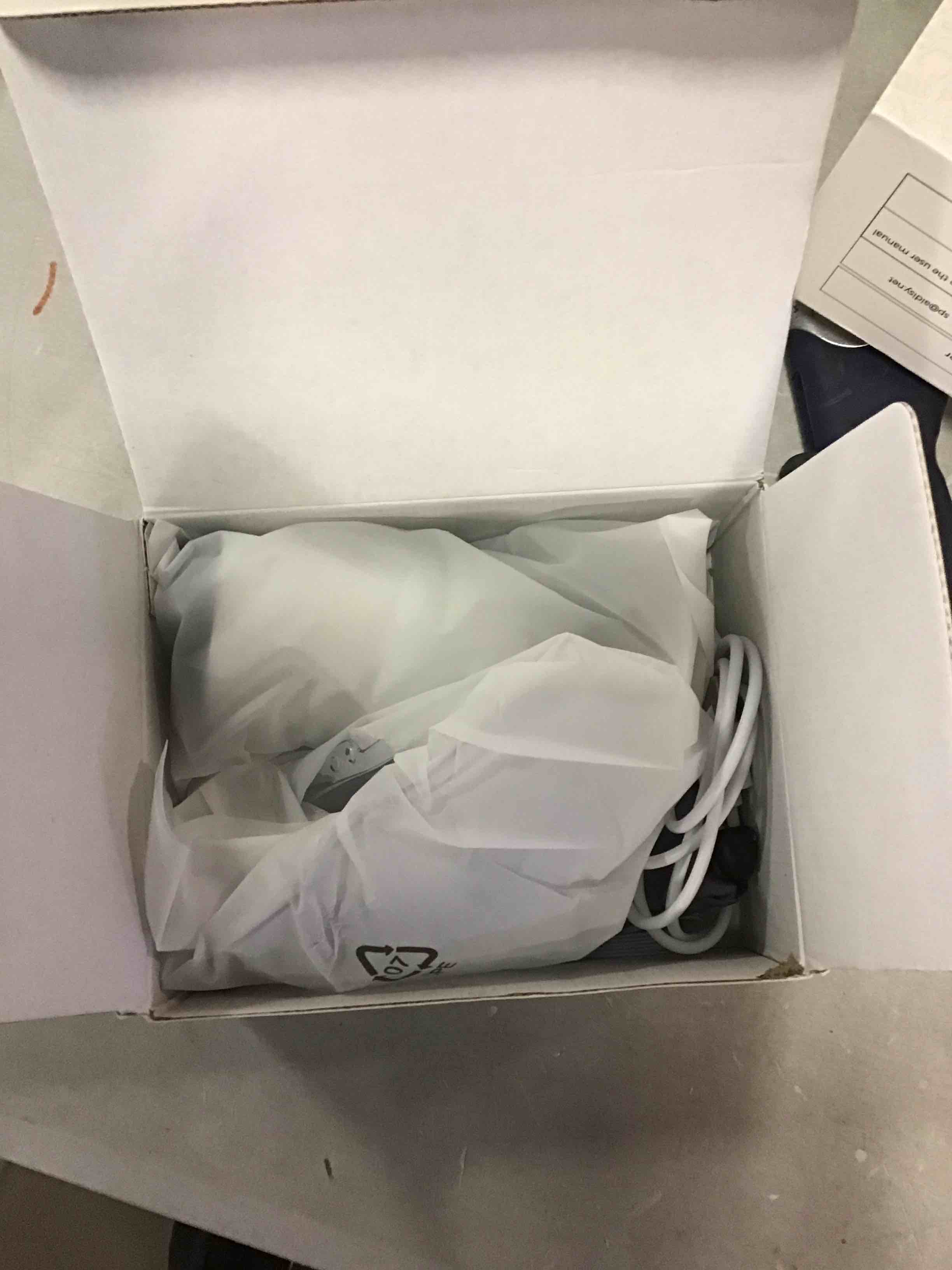 https://s3.amazonaws.com/lotting-images-prod/bidfta/BLU6589798_1718463671159.jpeg