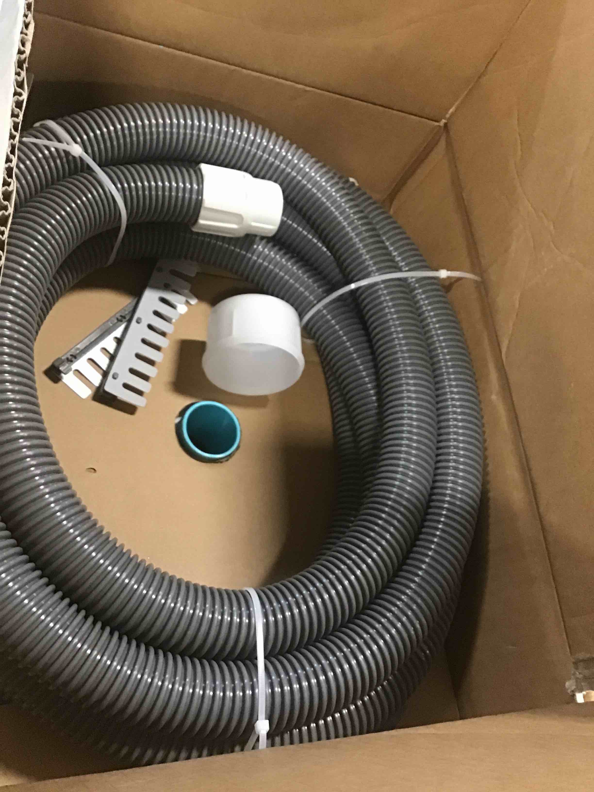 https://s3.amazonaws.com/lotting-images-prod/bidfta/BLU6589957_1718289529437.jpeg