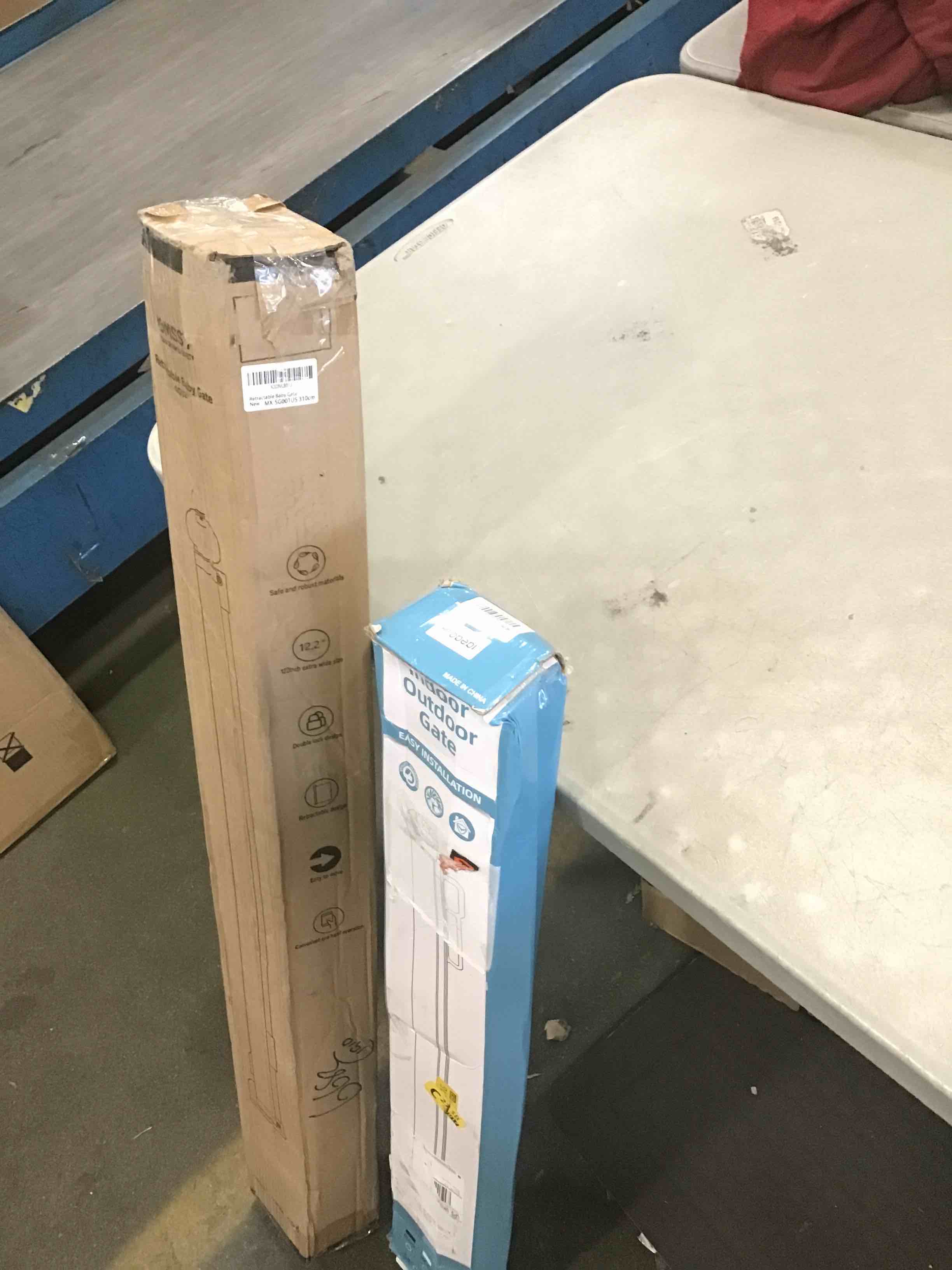 https://s3.amazonaws.com/lotting-images-prod/bidfta/BLU6590090_1718308803249.jpeg