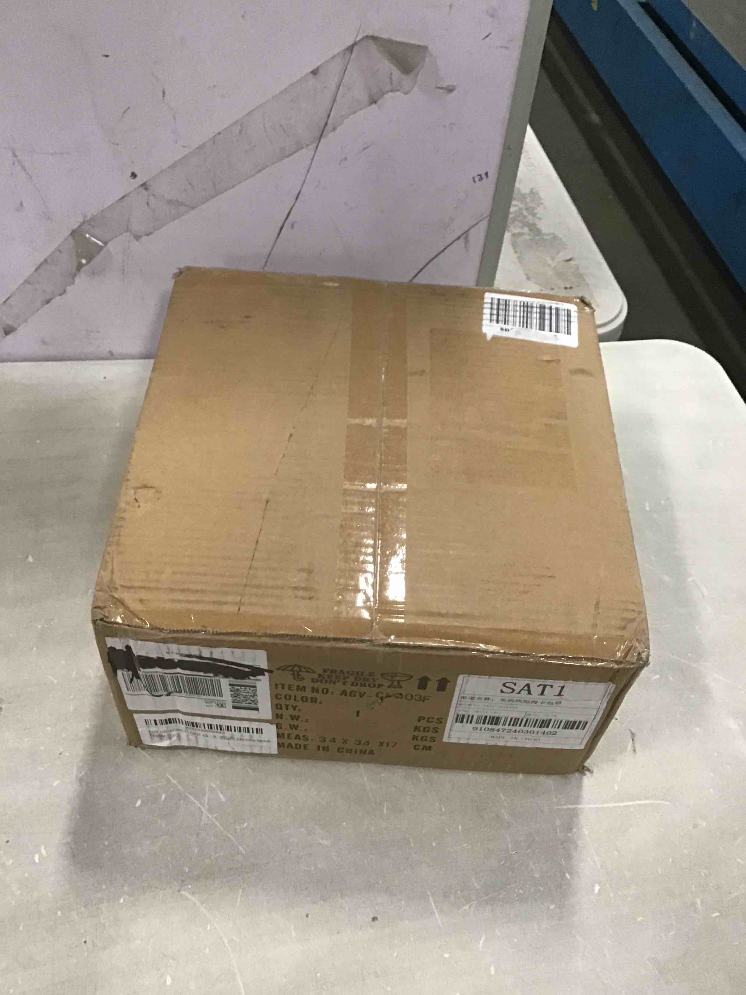 https://s3.amazonaws.com/lotting-images-prod/bidfta/BLU6590406_1718457866527.jpeg