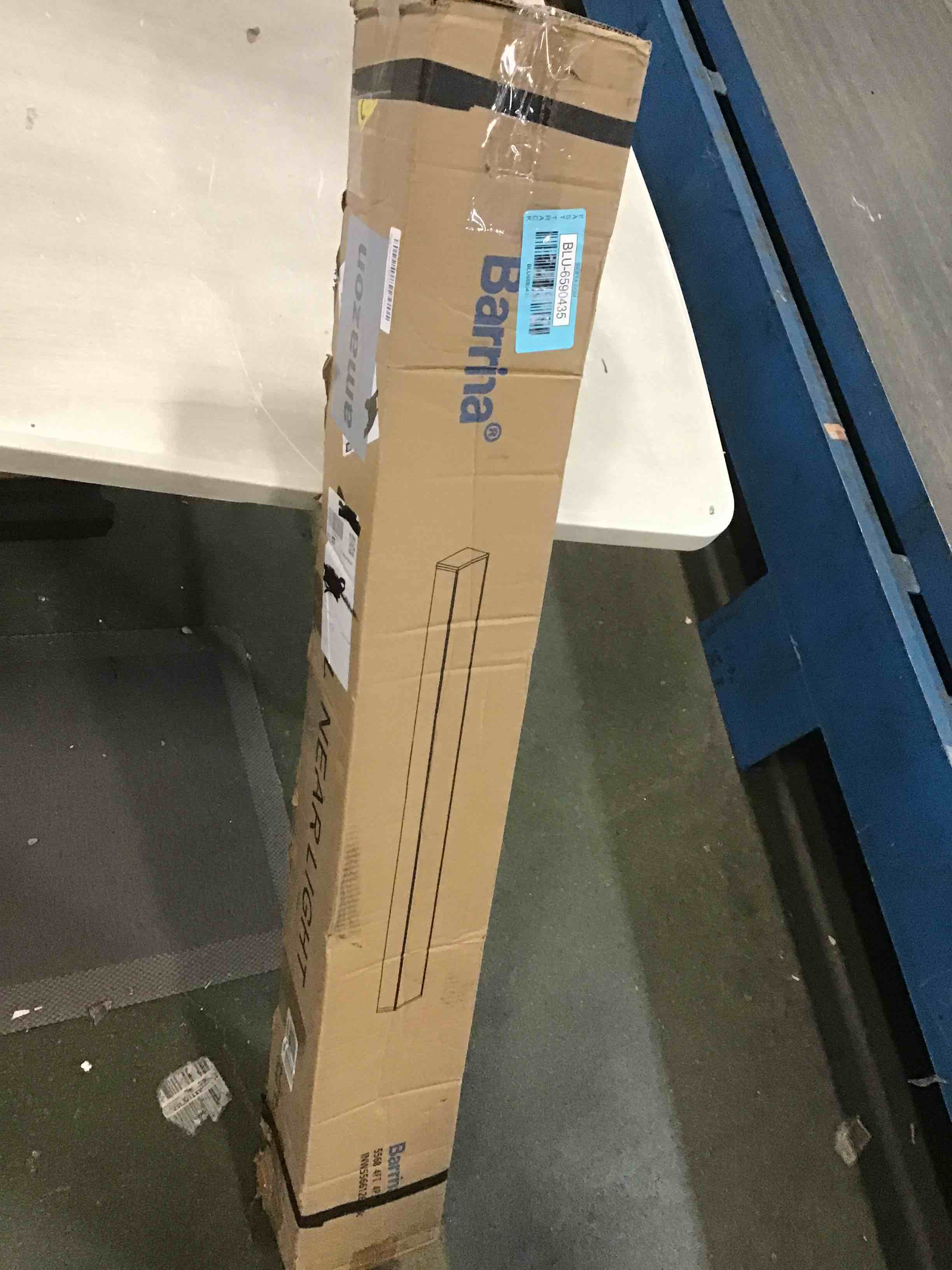 https://s3.amazonaws.com/lotting-images-prod/bidfta/BLU6590435_1718462080249.jpeg
