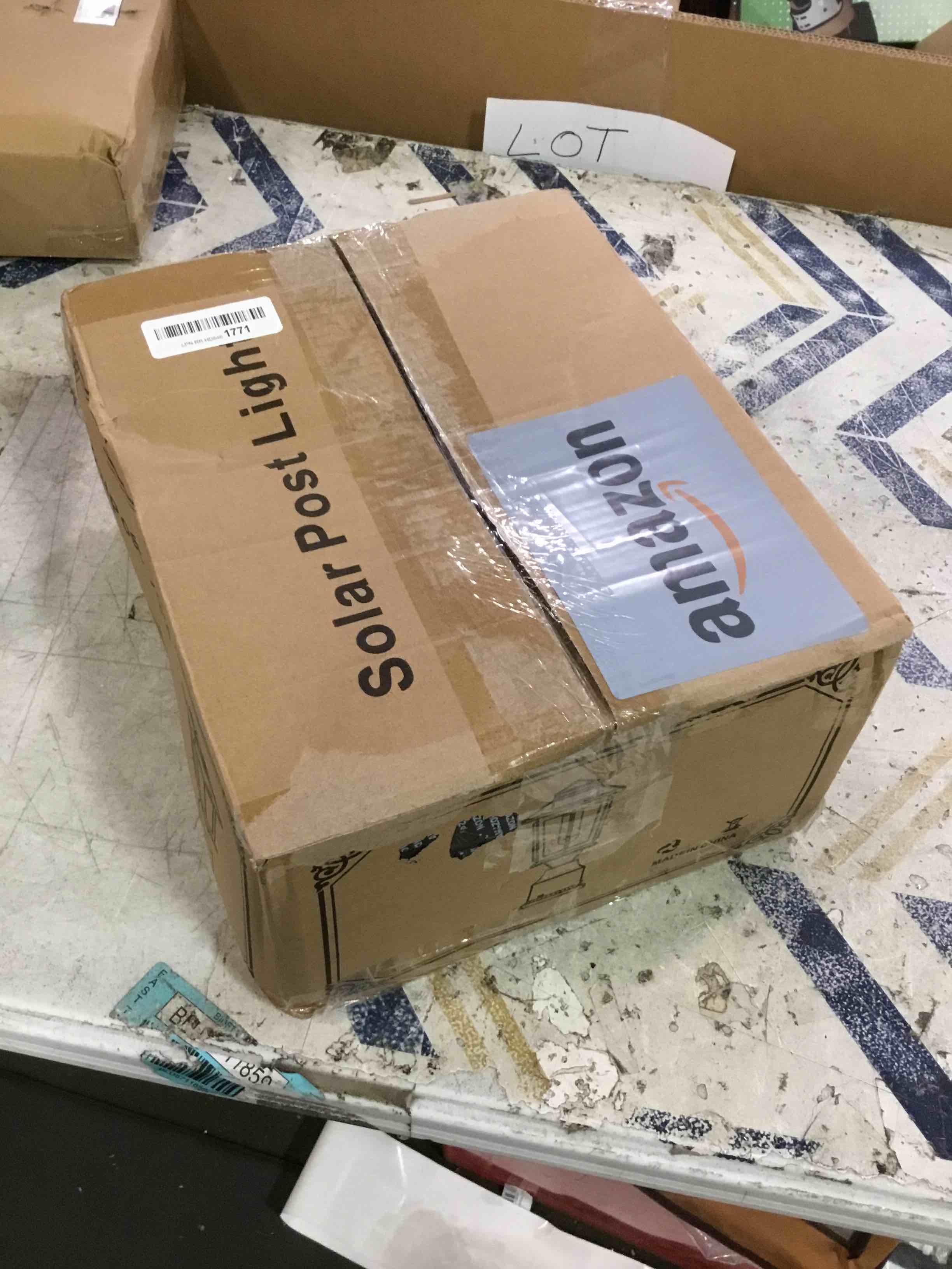 https://s3.amazonaws.com/lotting-images-prod/bidfta/BLU6594218_1718651062067.jpeg