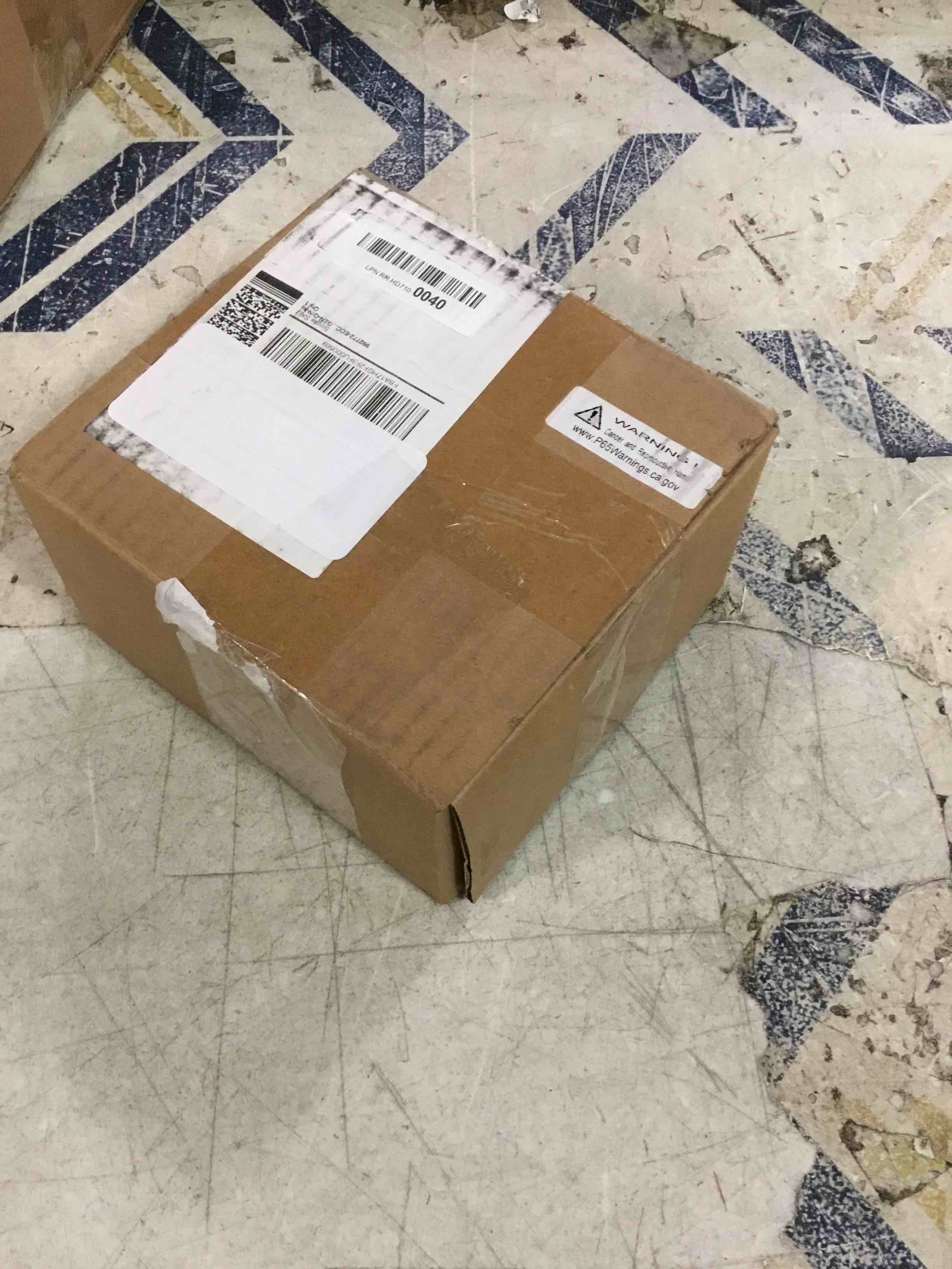 https://s3.amazonaws.com/lotting-images-prod/bidfta/BLU6594223_1718651527562.jpeg