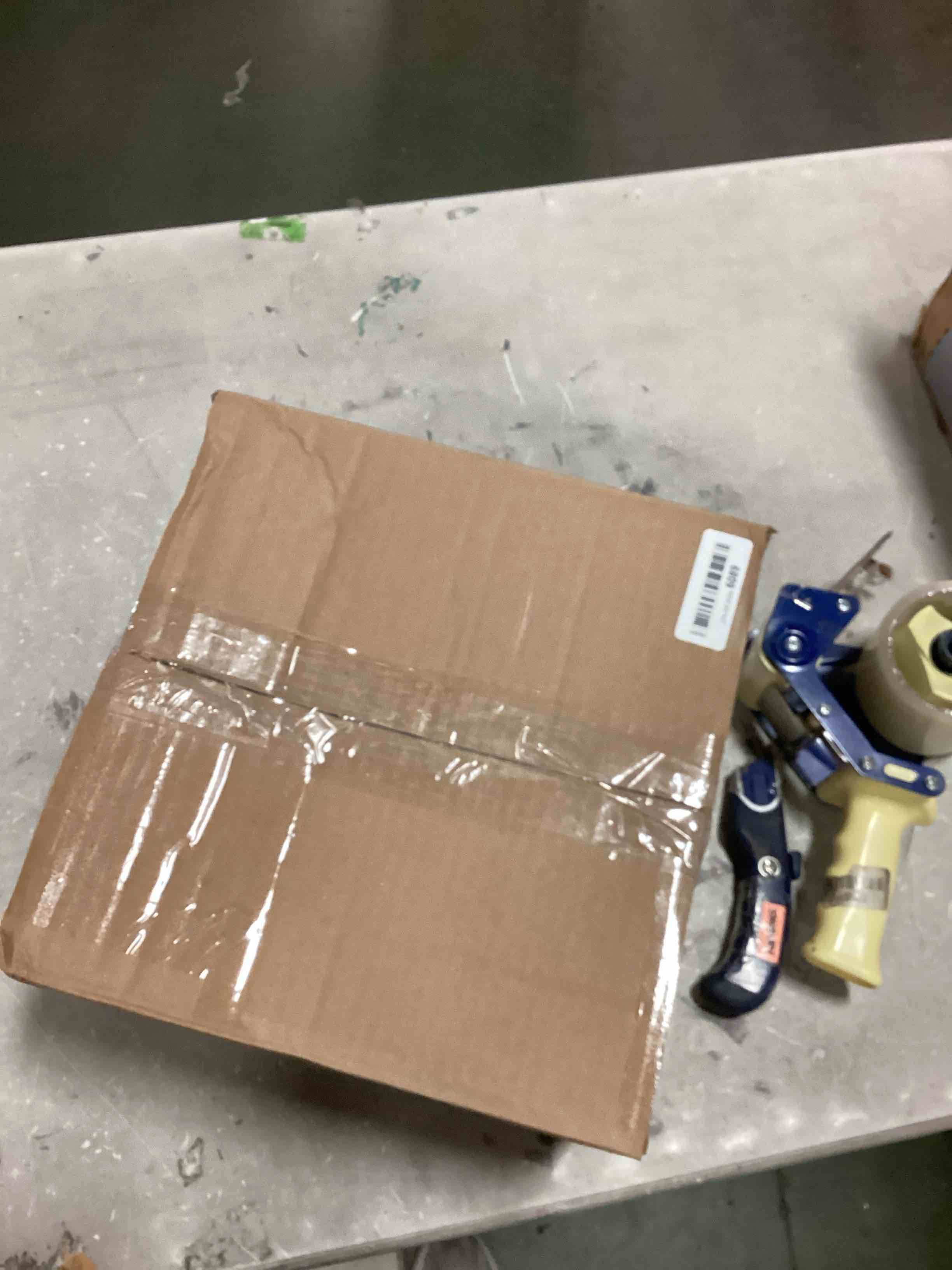 https://s3.amazonaws.com/lotting-images-prod/bidfta/BLU6595301_1718222673164.jpeg
