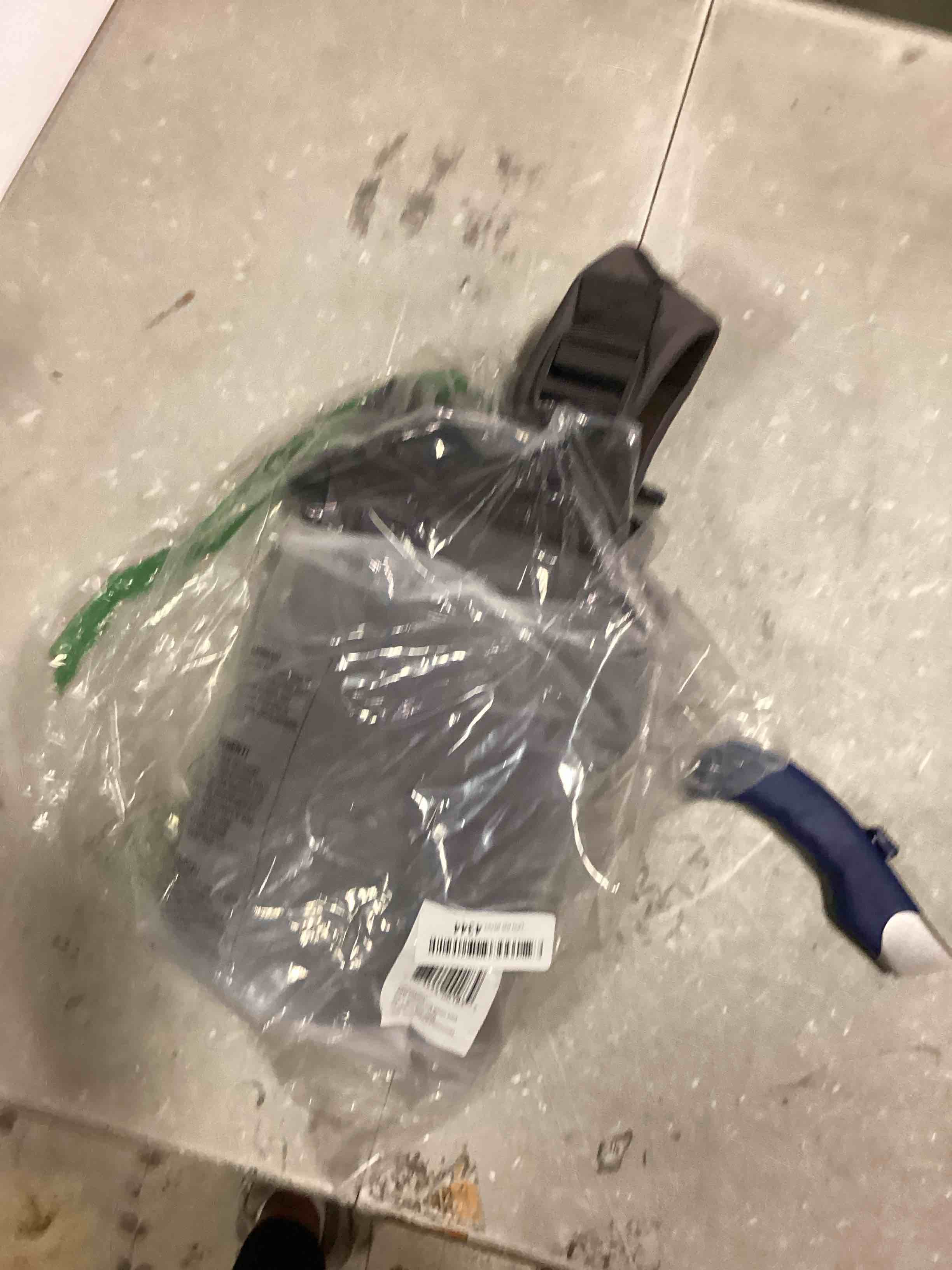 https://s3.amazonaws.com/lotting-images-prod/bidfta/BLU6595397_1718289578610.jpeg