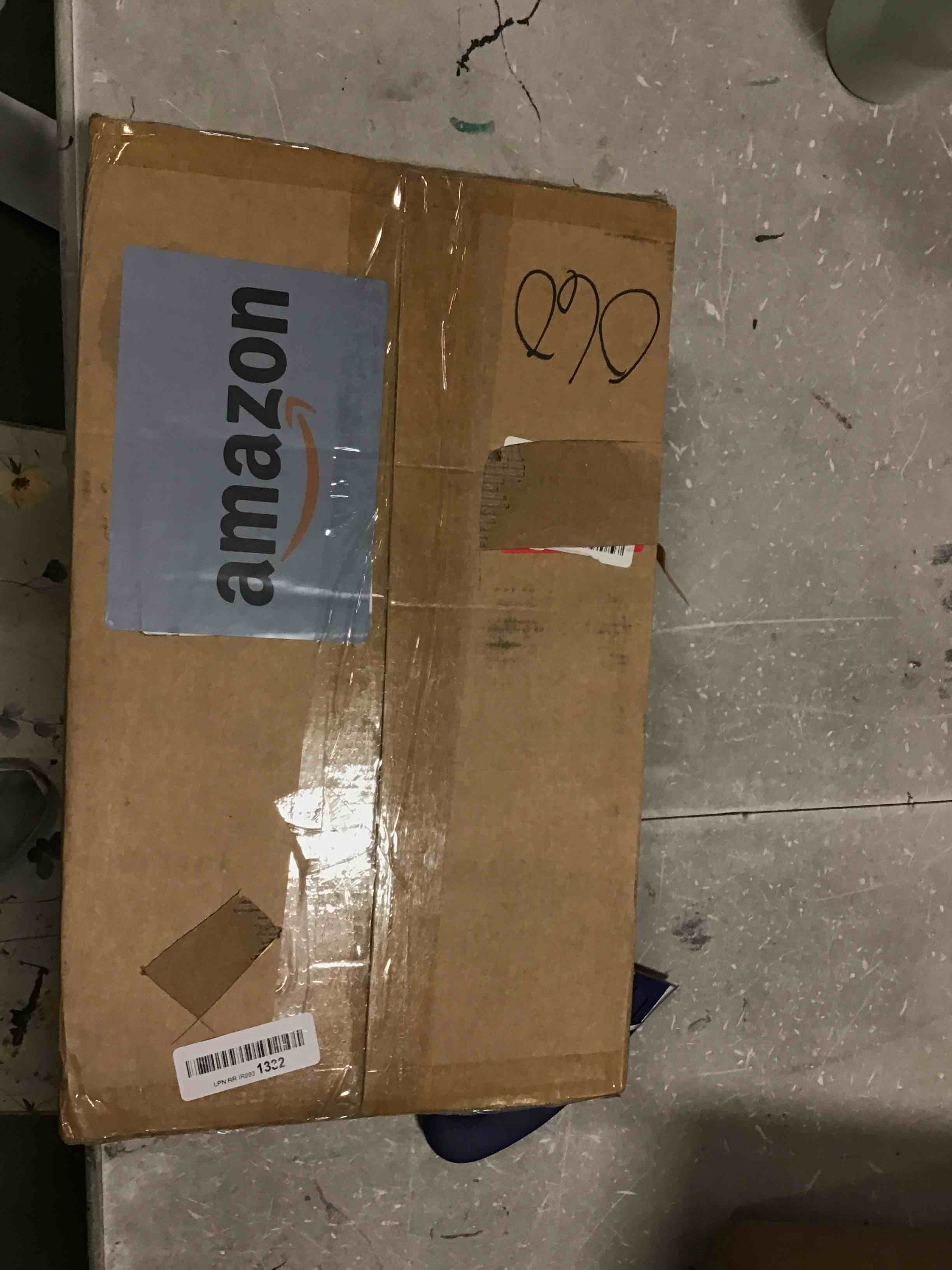 https://s3.amazonaws.com/lotting-images-prod/bidfta/BLU6595542_1718309572550.jpeg