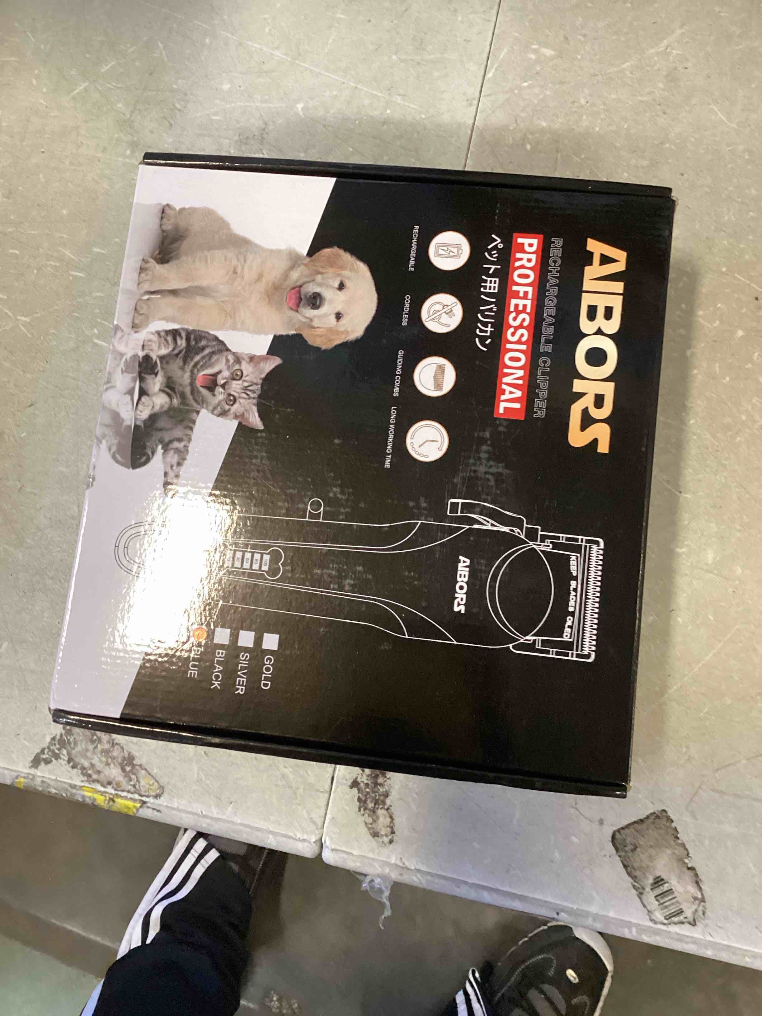 https://s3.amazonaws.com/lotting-images-prod/bidfta/BLU6598158_1719502495994.jpeg